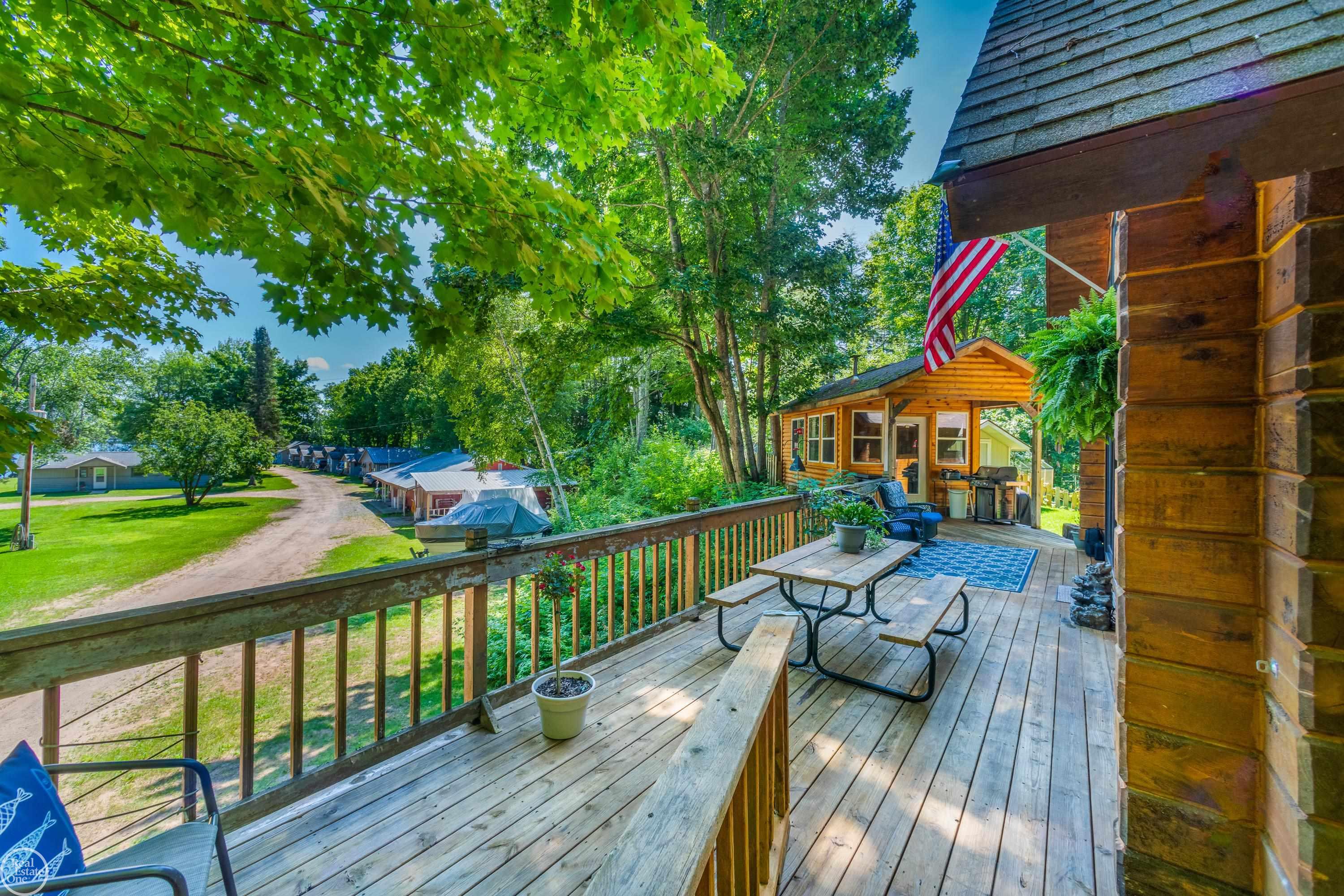 main property photo 5