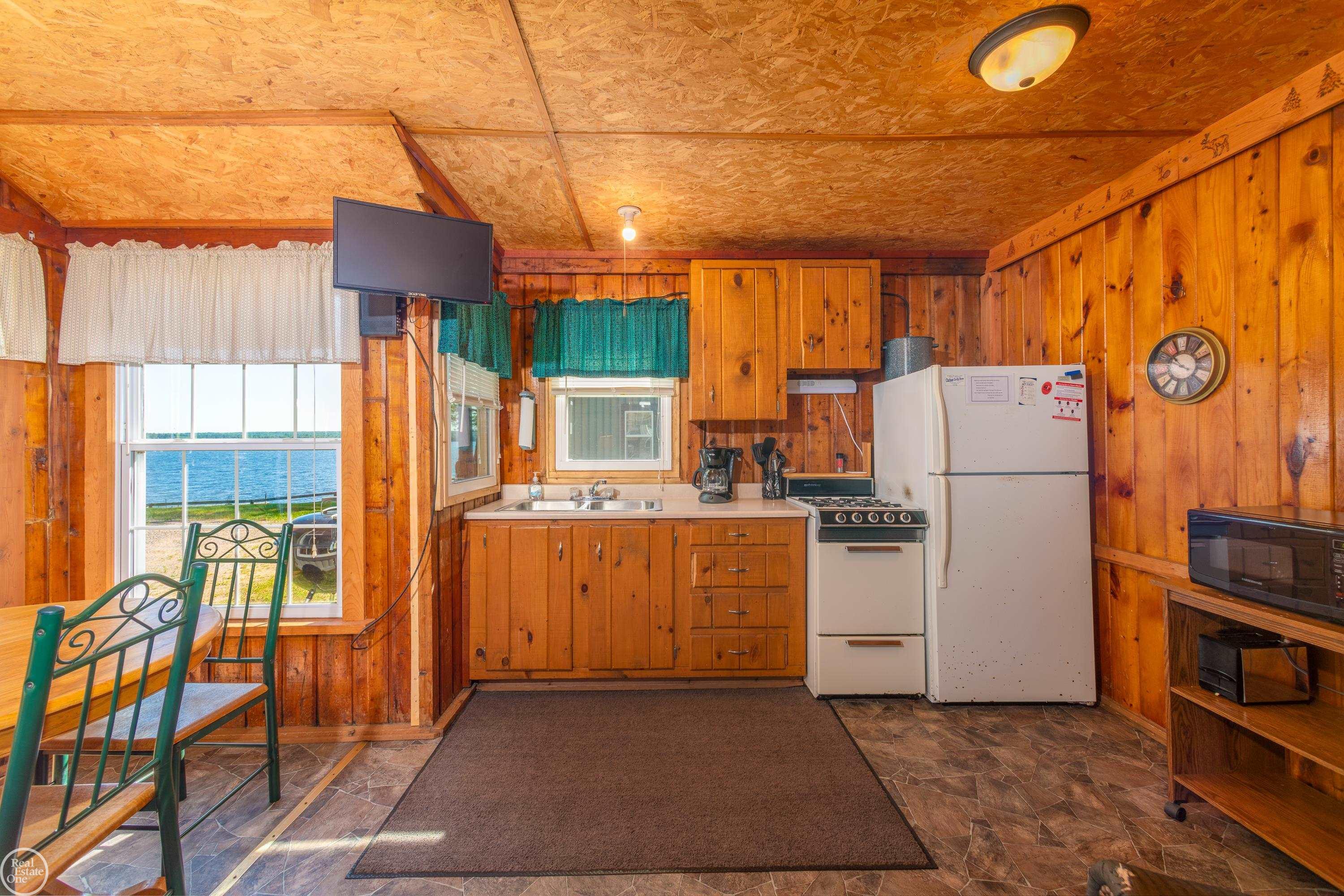 main property photo 60