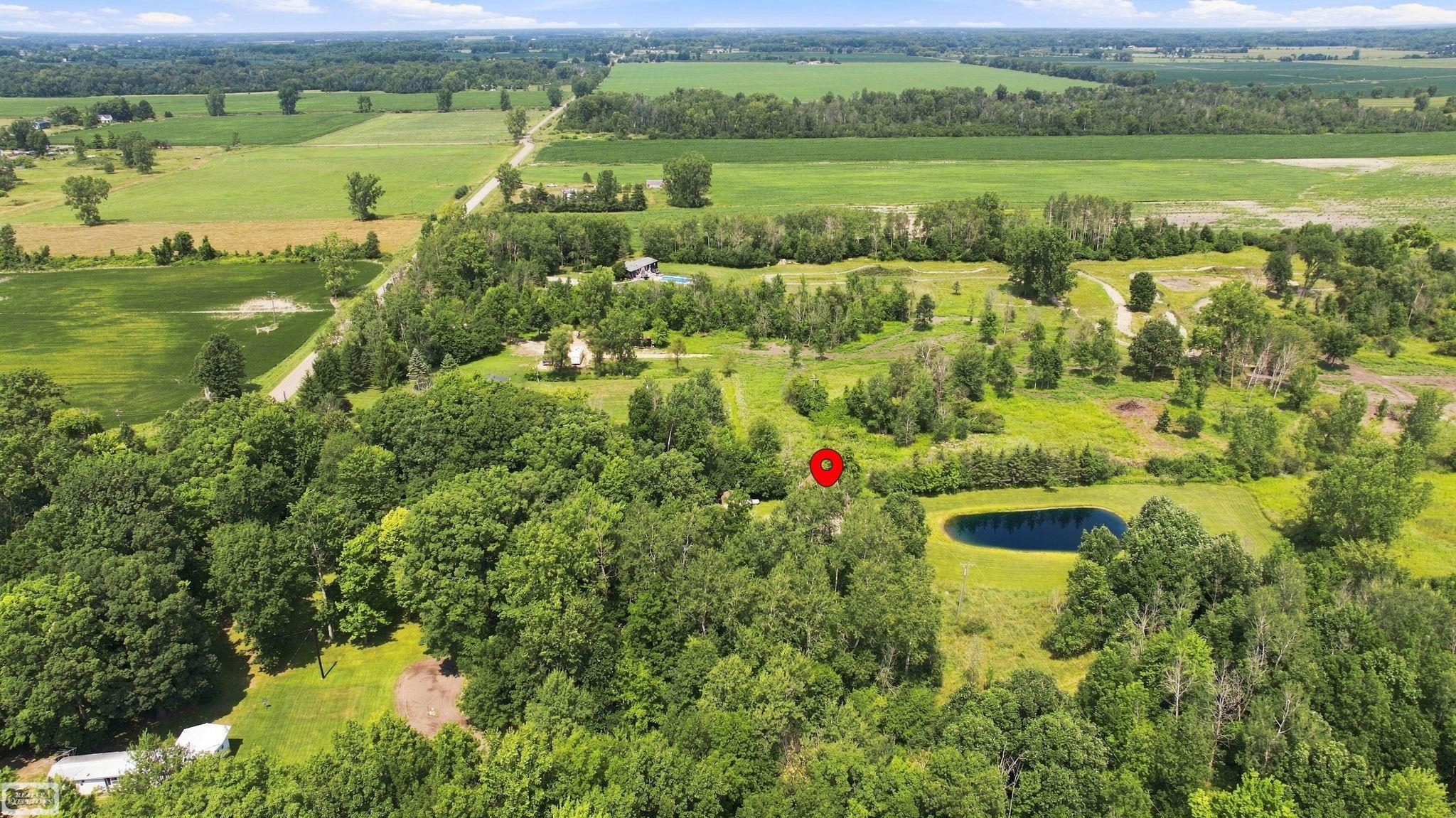 main property photo 40
