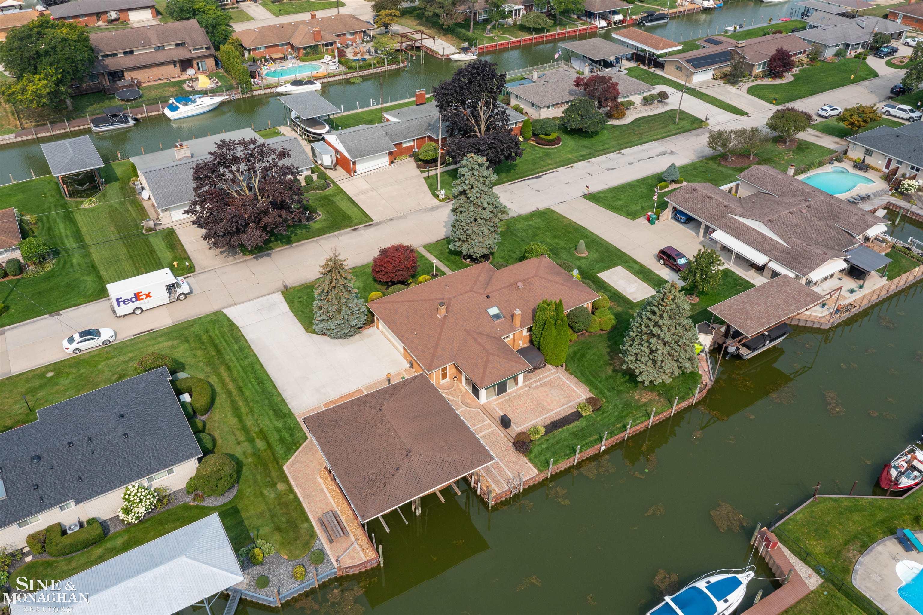 main property photo 49