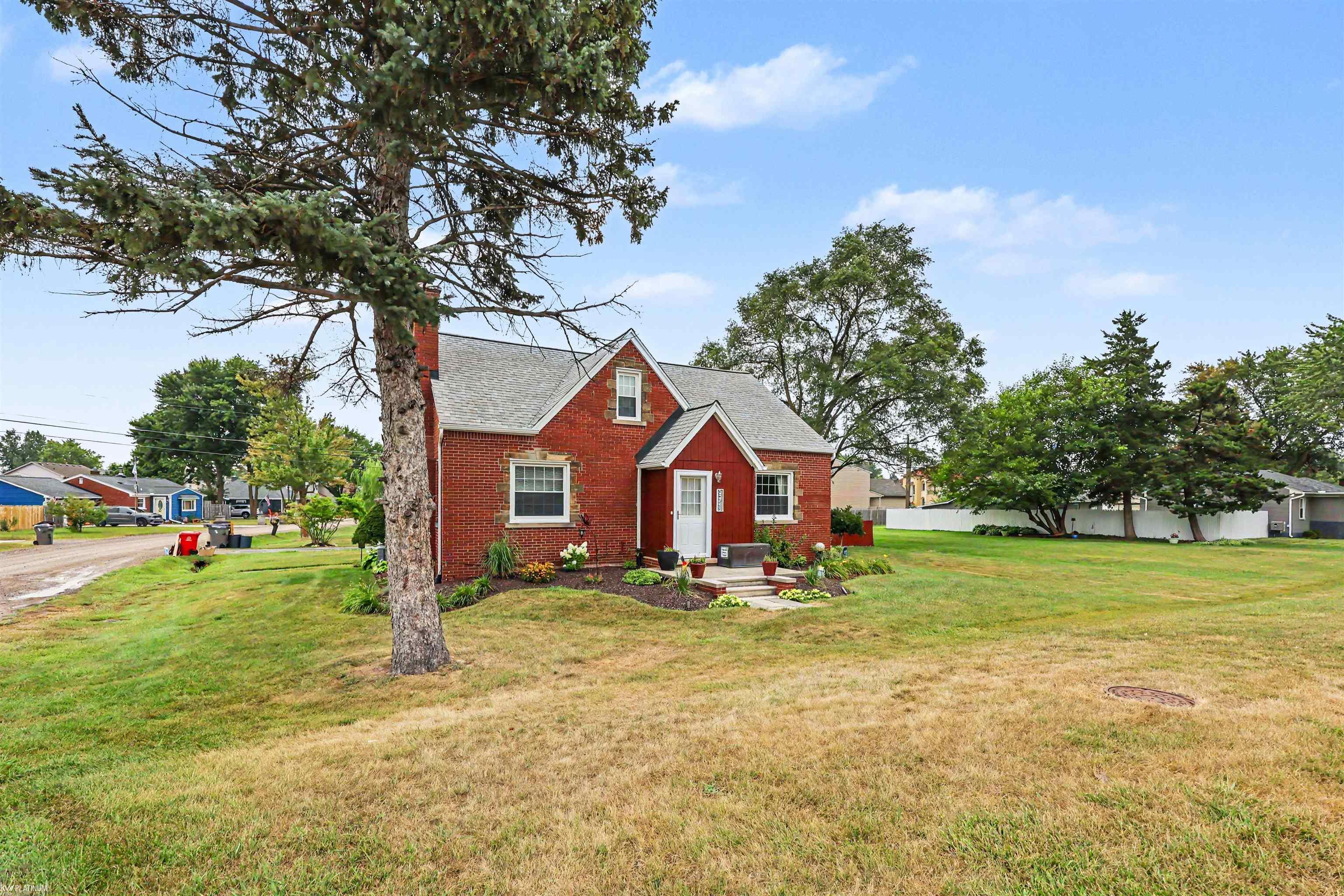main property photo 1