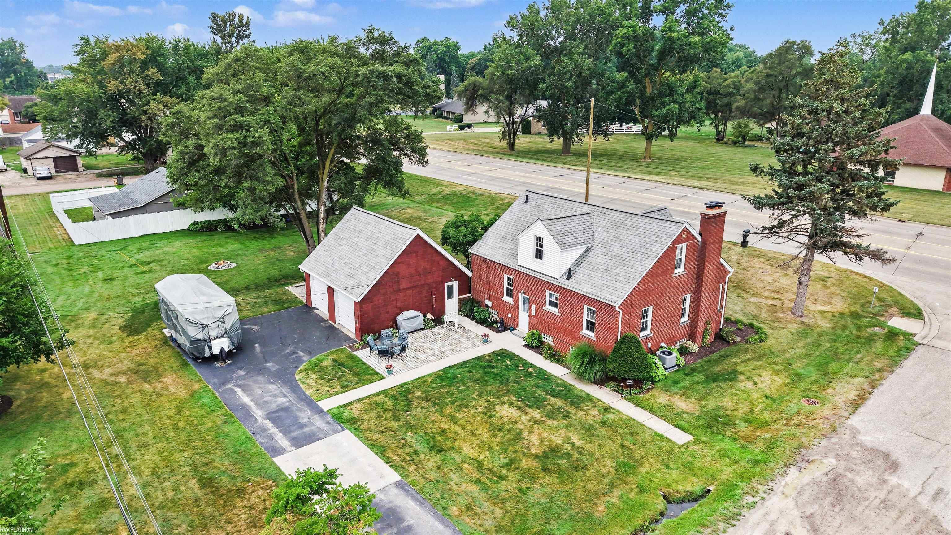 main property photo 29