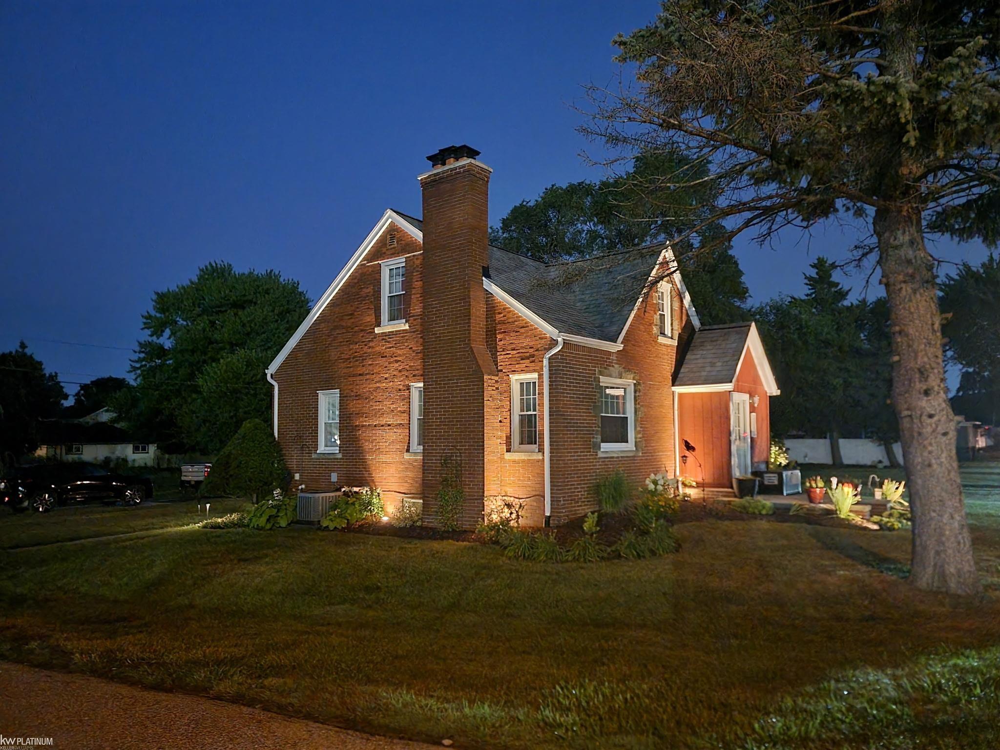 main property photo 33