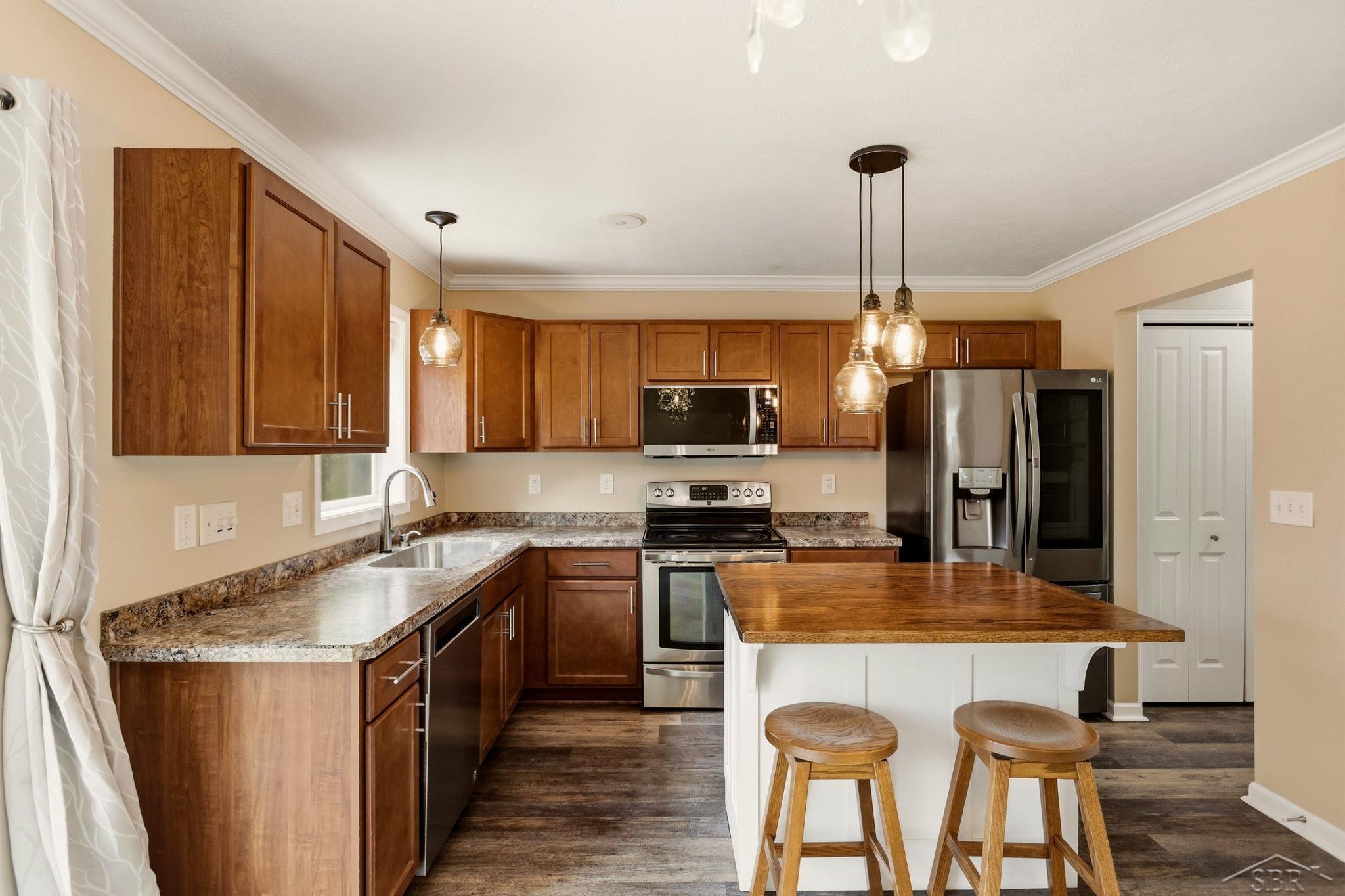main property photo 12