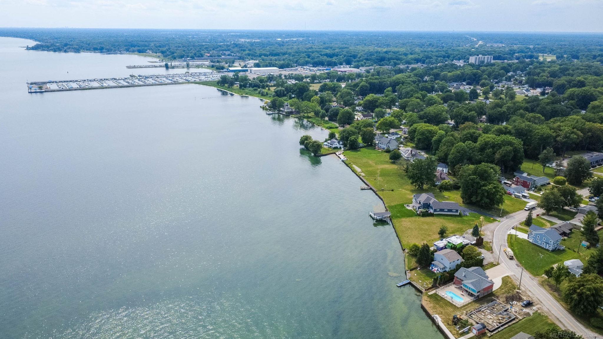 main property photo 46