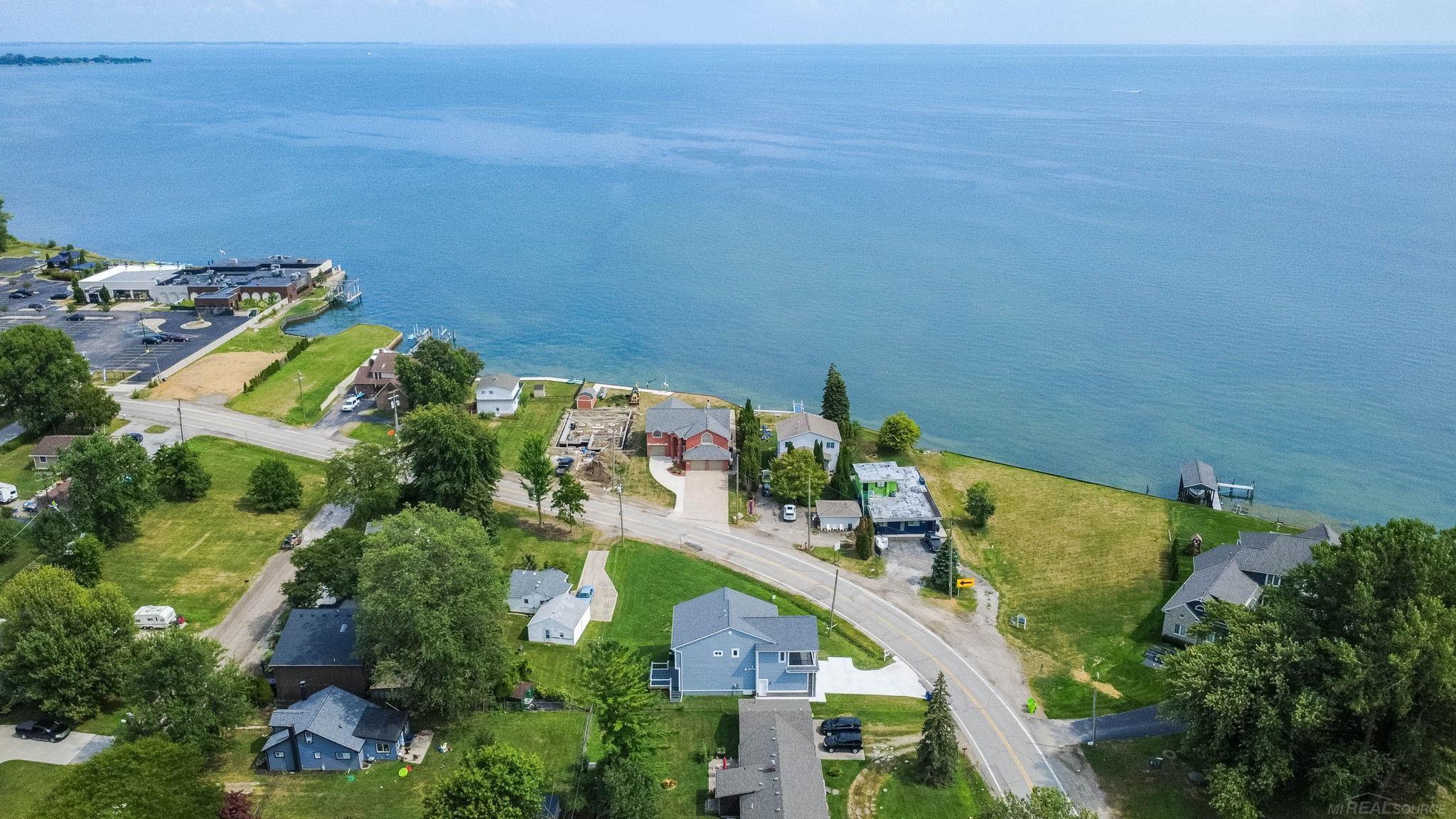main property photo 50