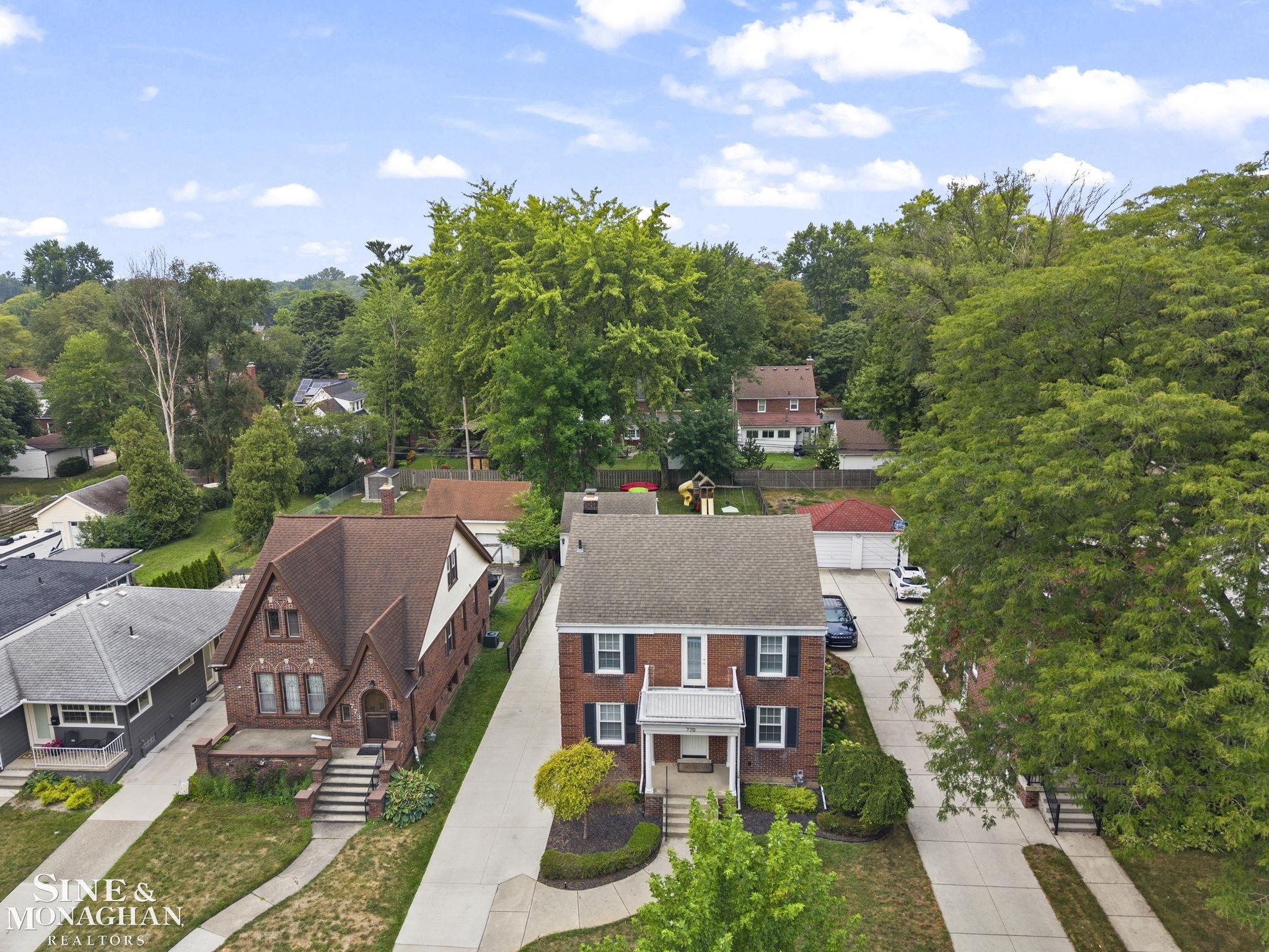 main property photo 46