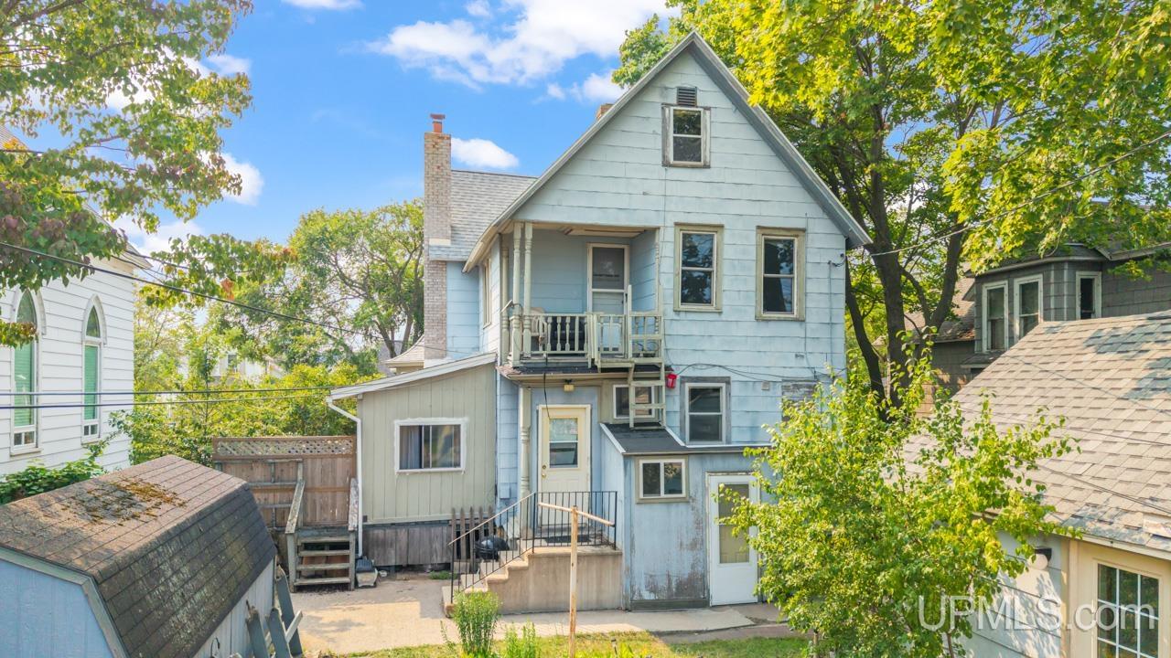 main property photo 3