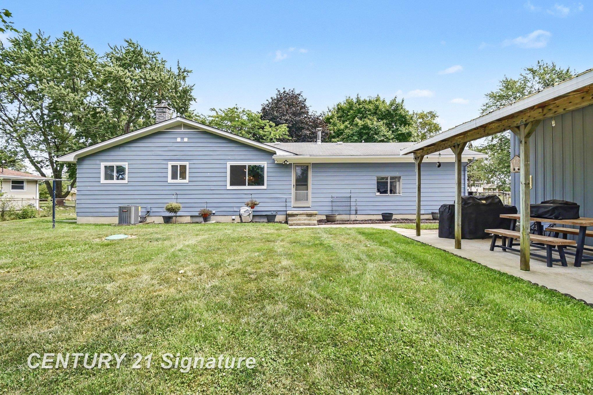 main property photo 24