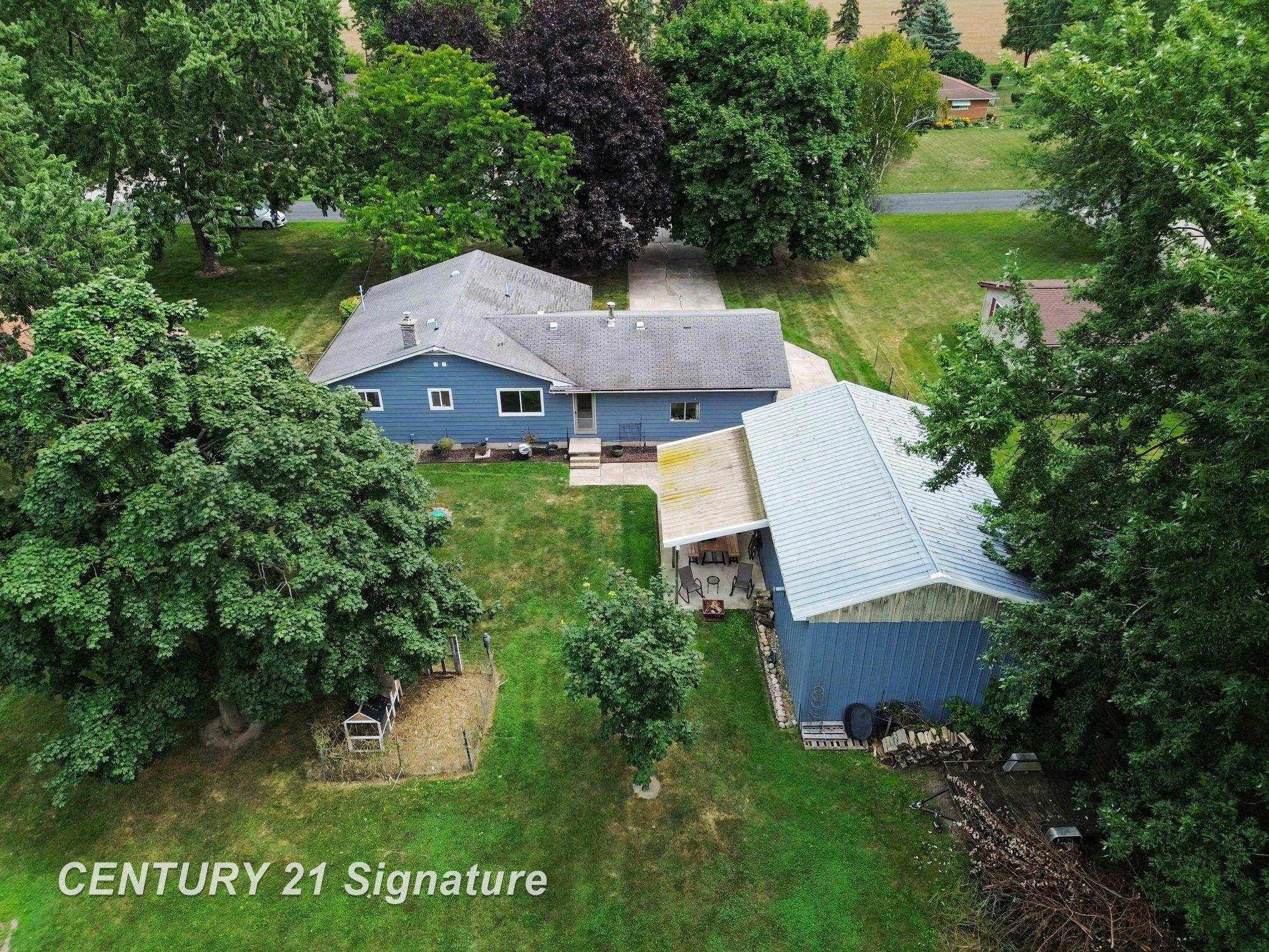 main property photo 28