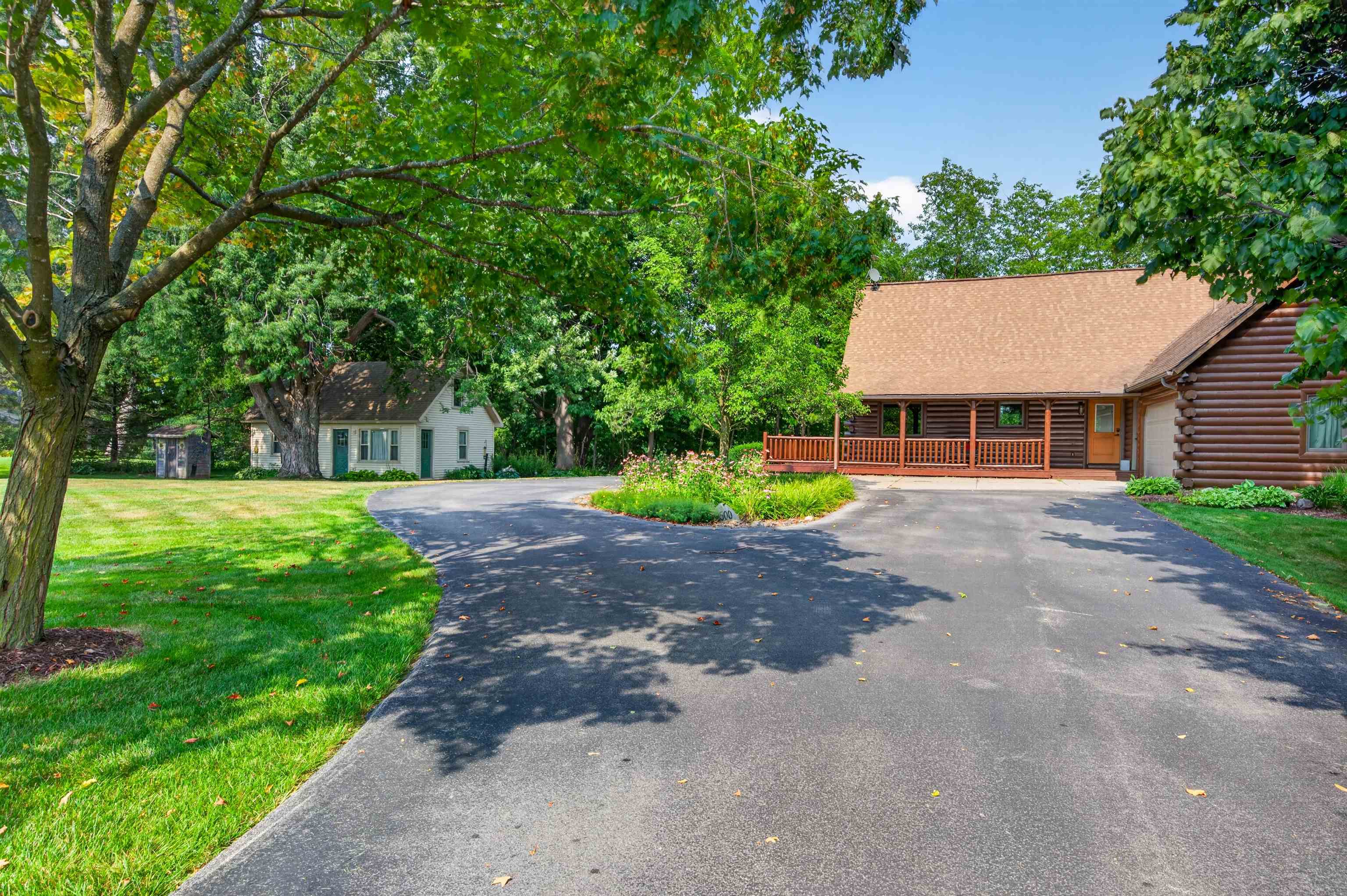 main property photo 2