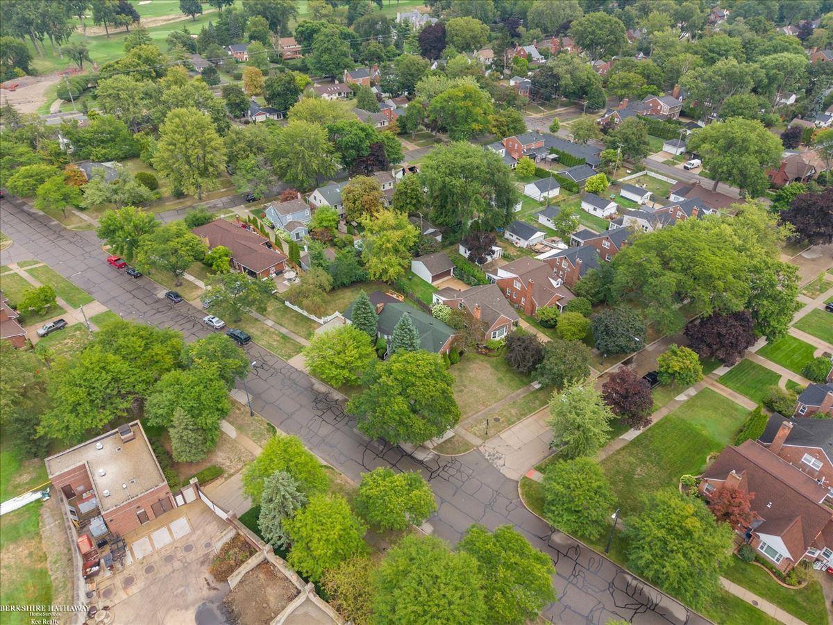 main property photo 59