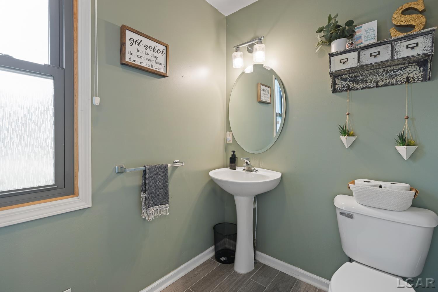 main property photo 31