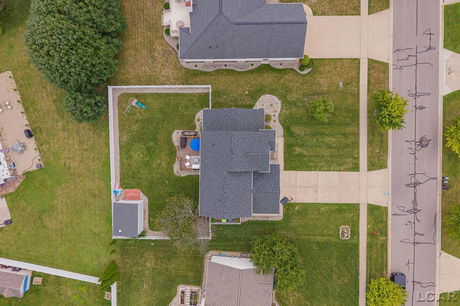 main property photo 44