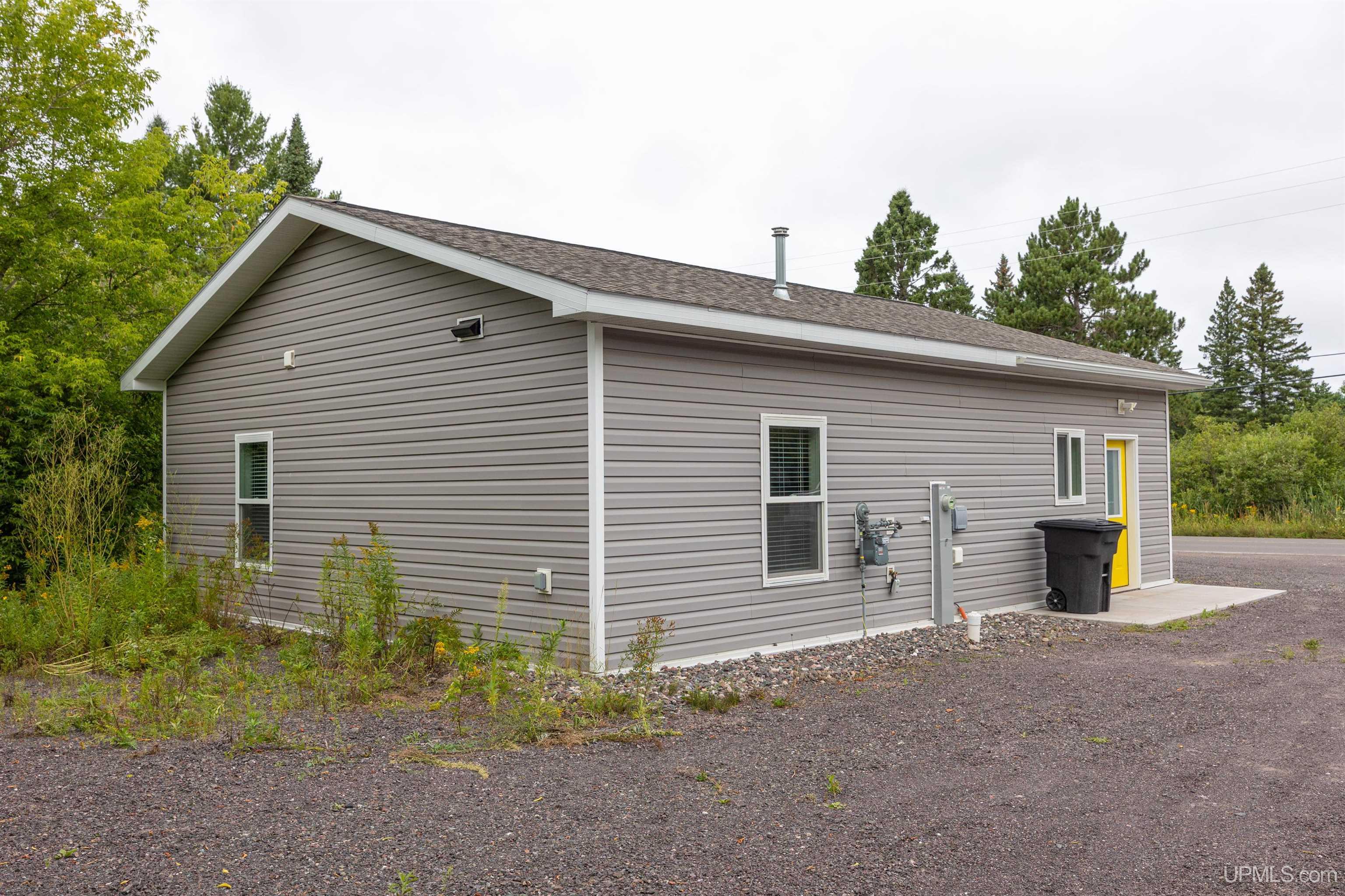 main property photo 21