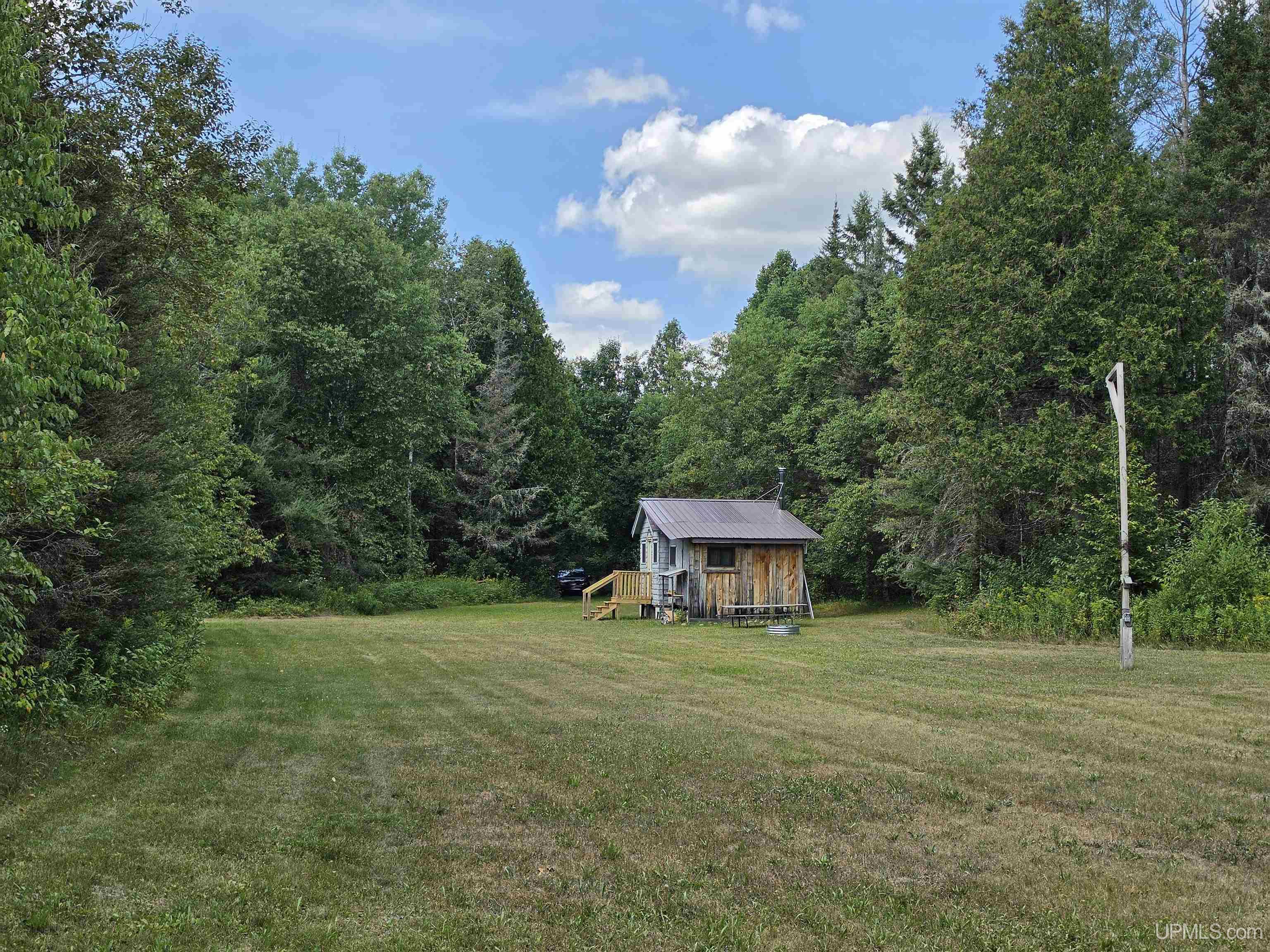 main property photo 32