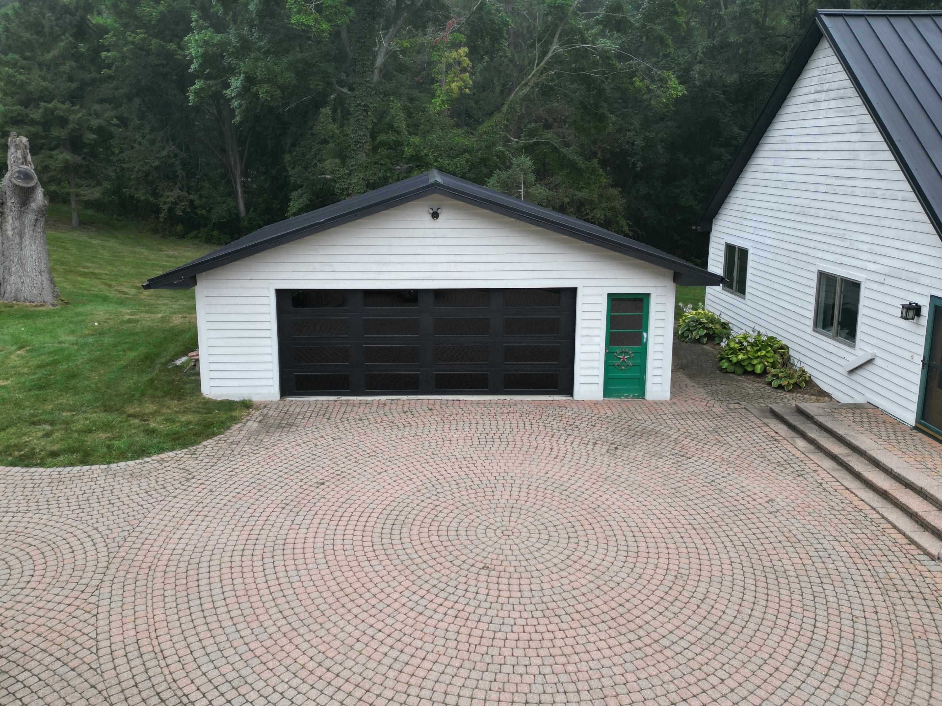 main property photo 60