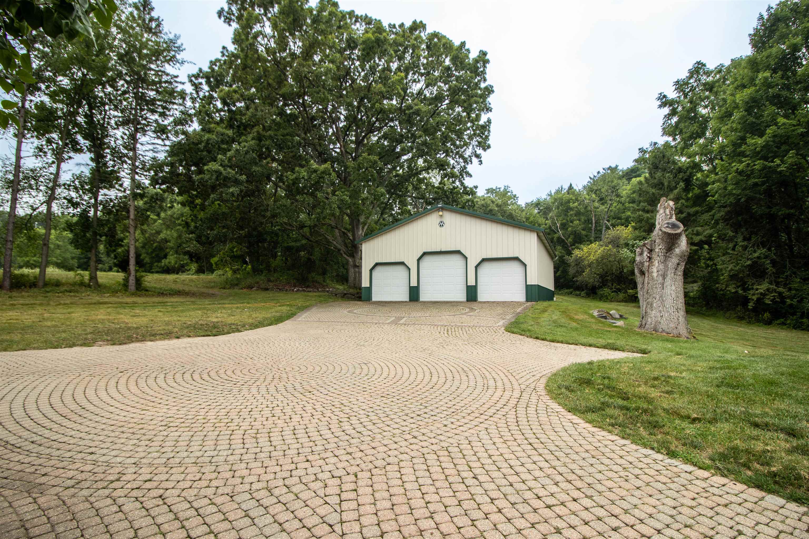 main property photo 64