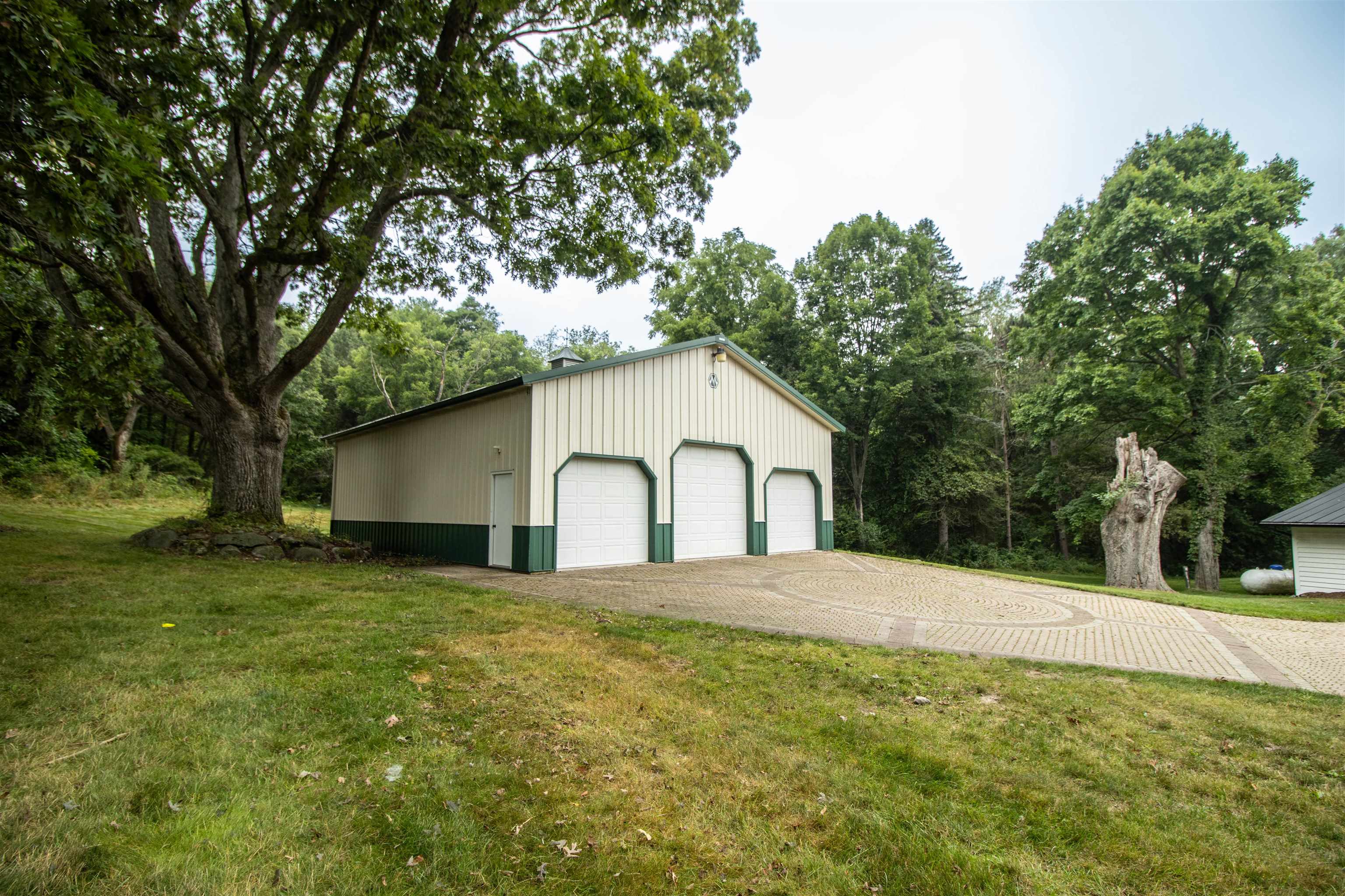 main property photo 65