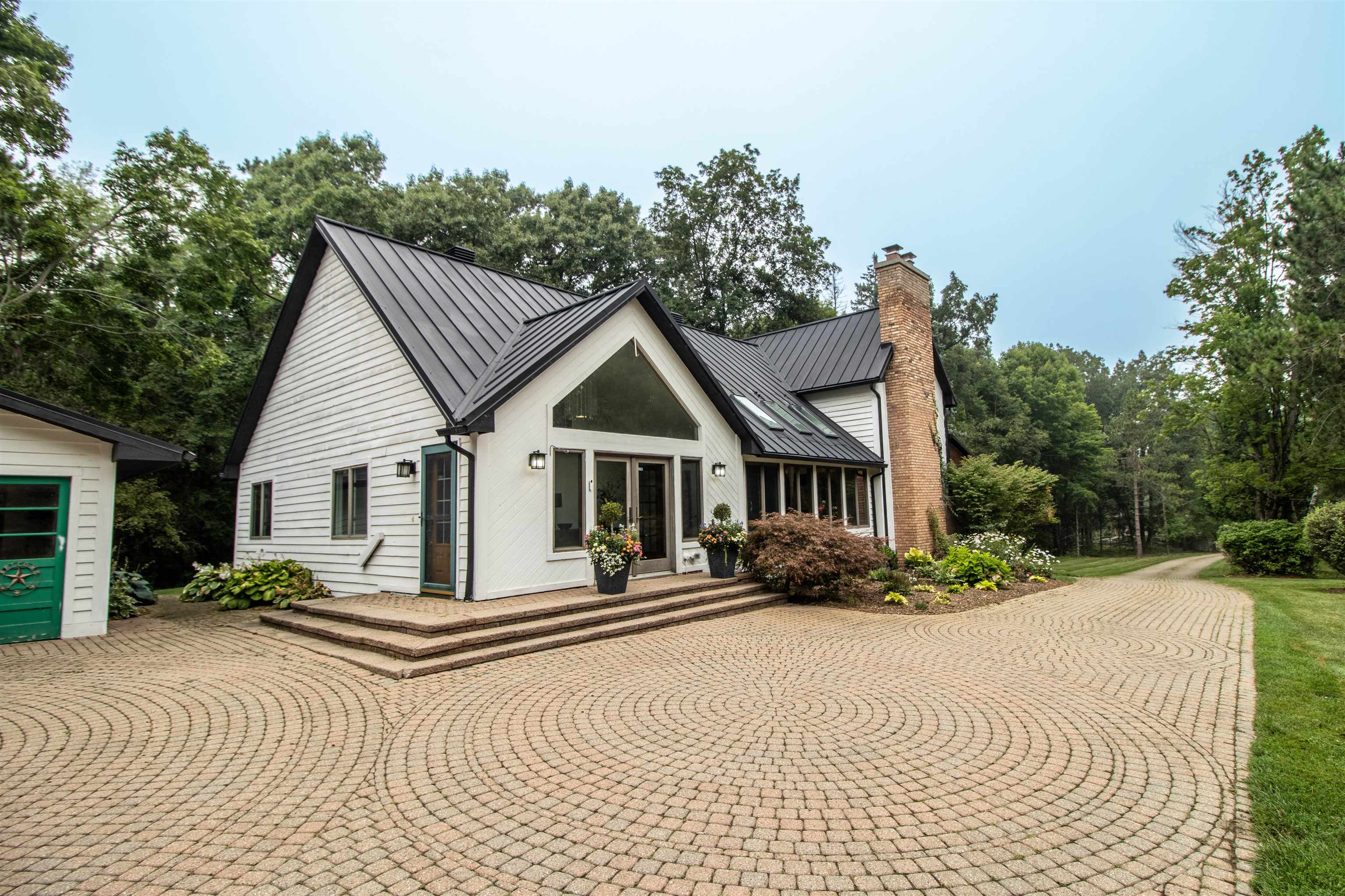 main property photo 75