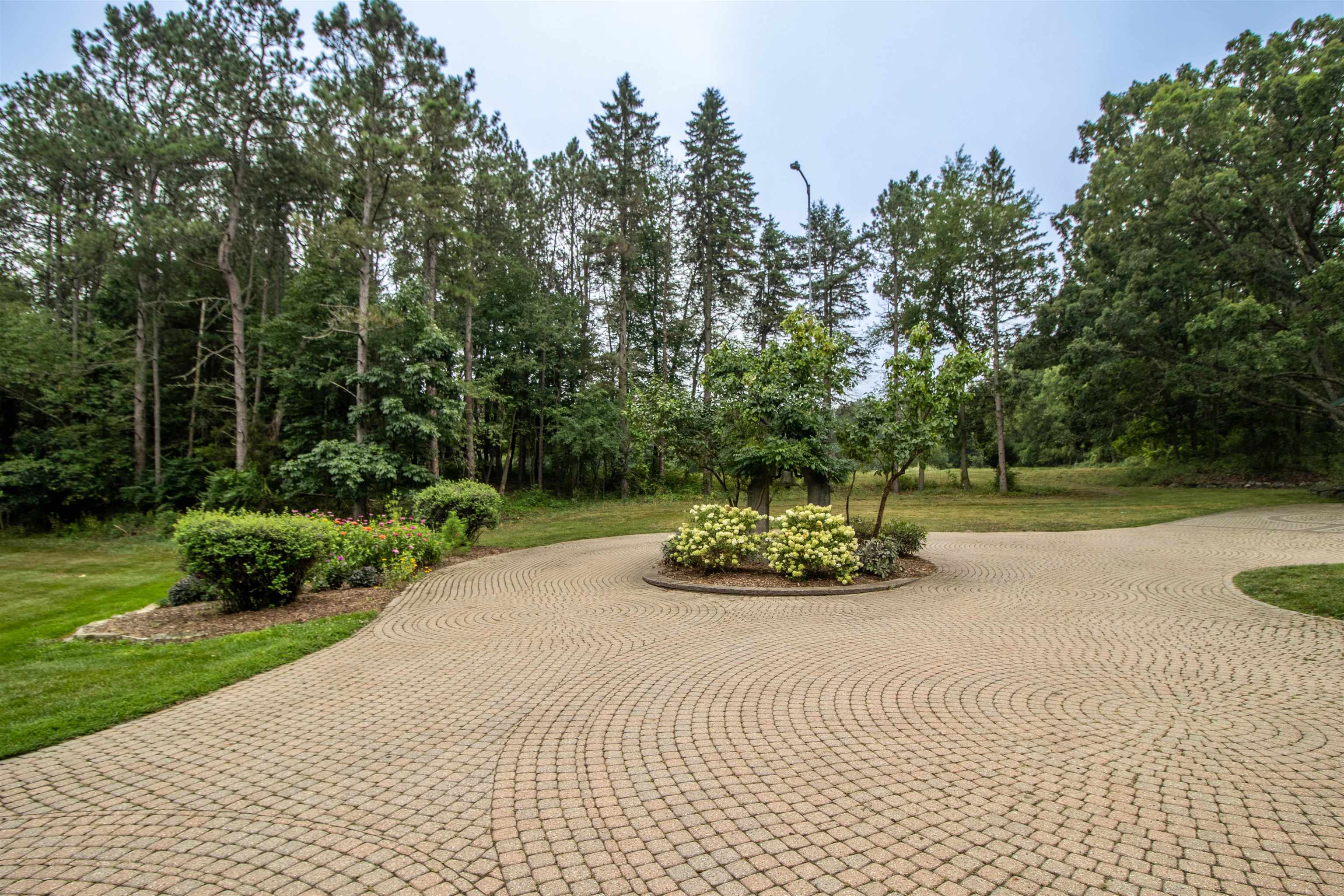 main property photo 80