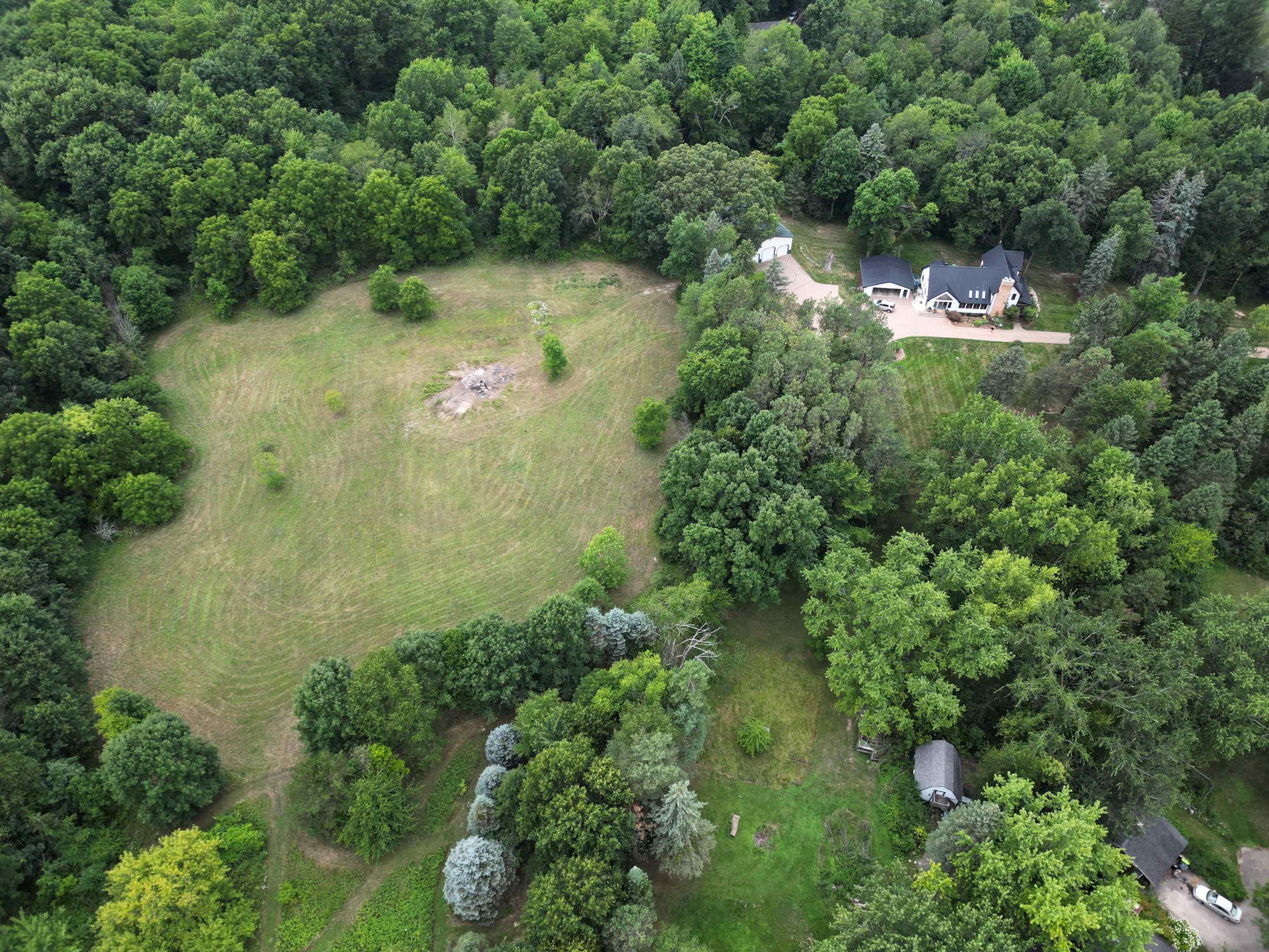 main property photo 89