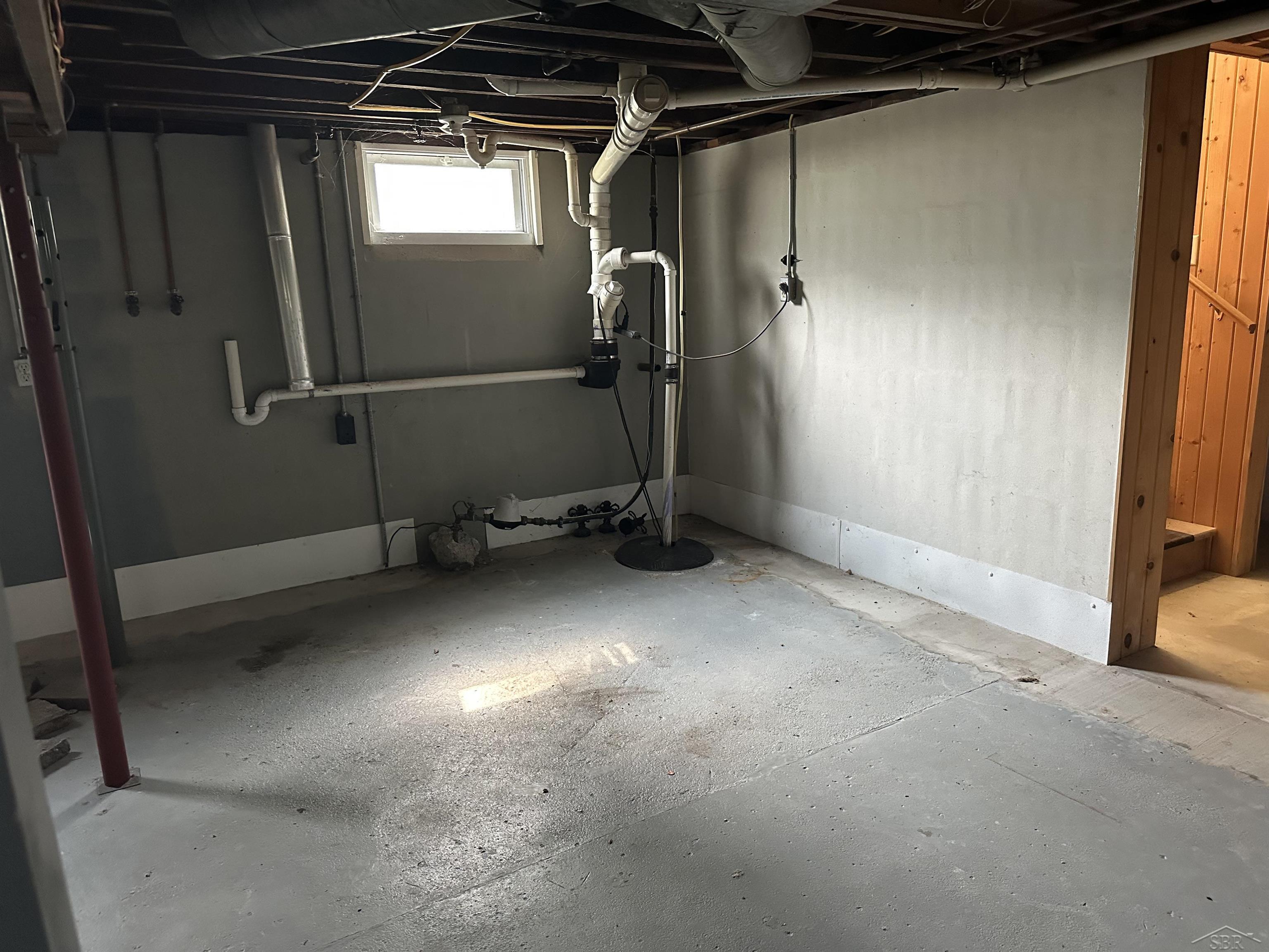 main property photo 12