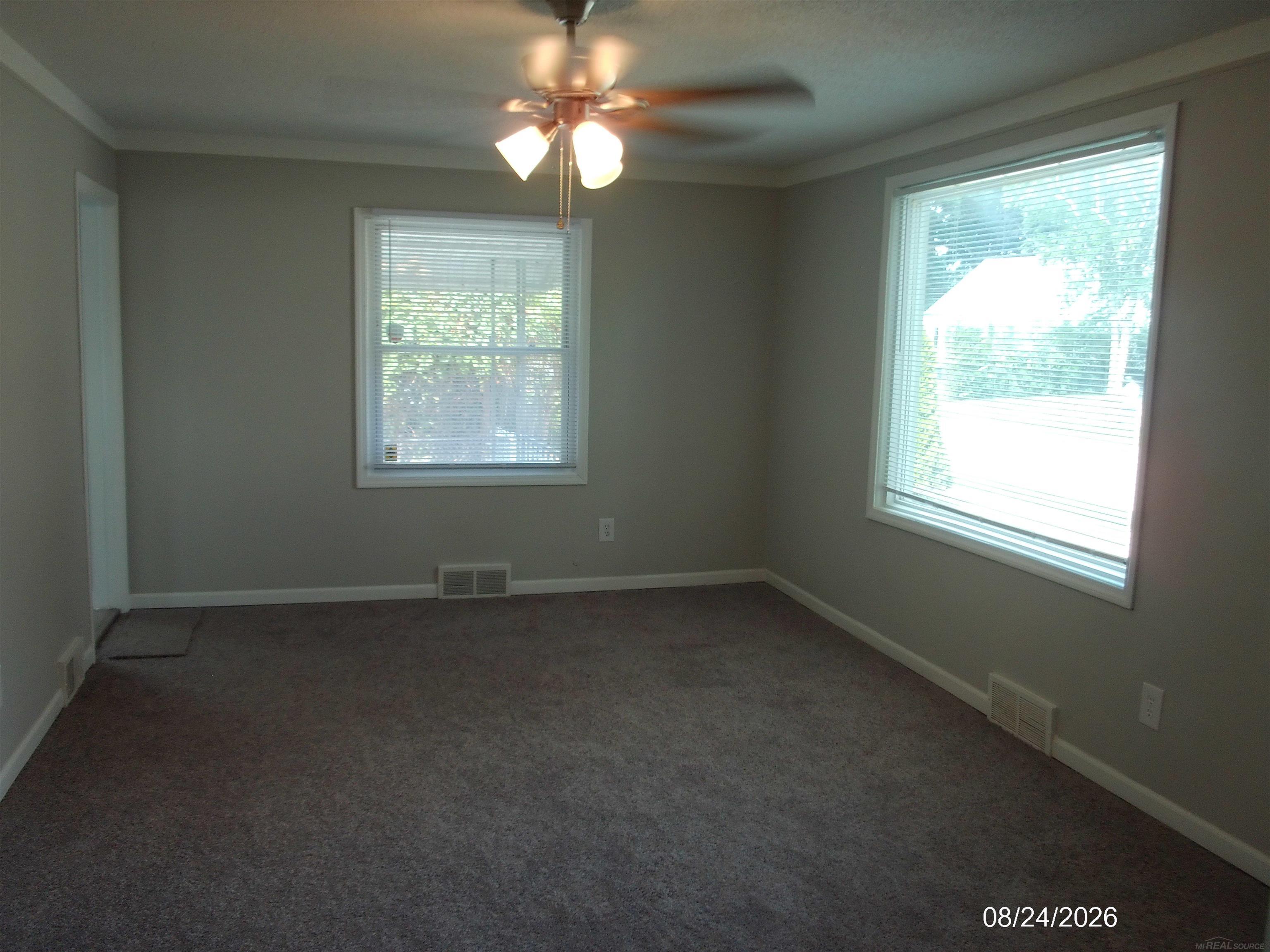 property viewer photo 6