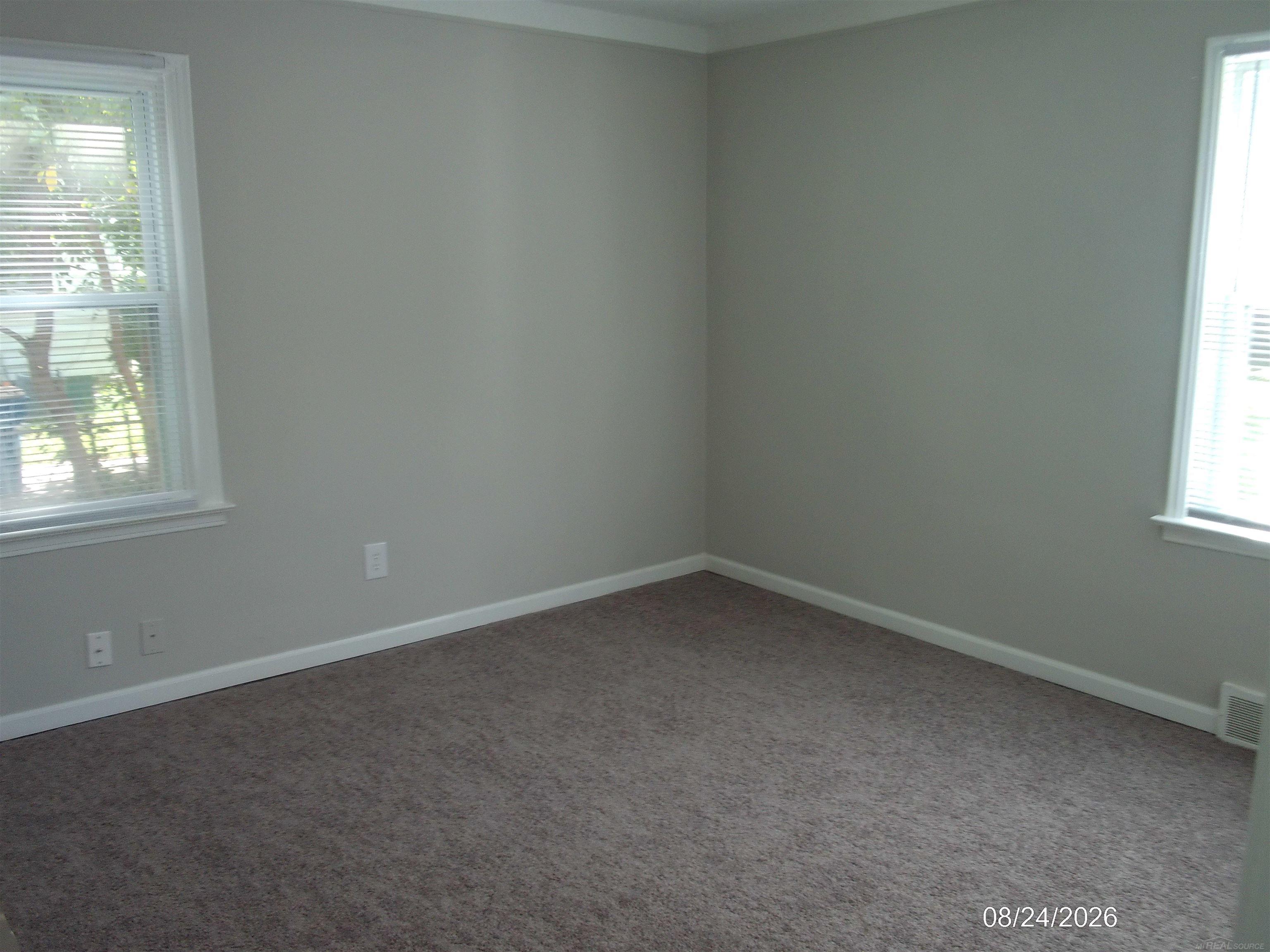 property viewer photo 8