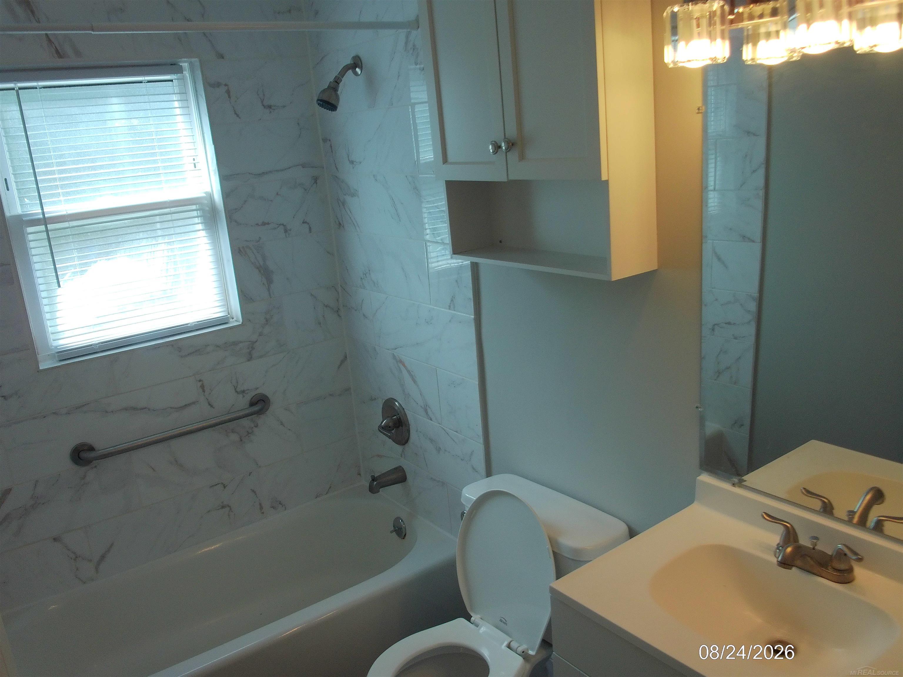 property viewer photo 9