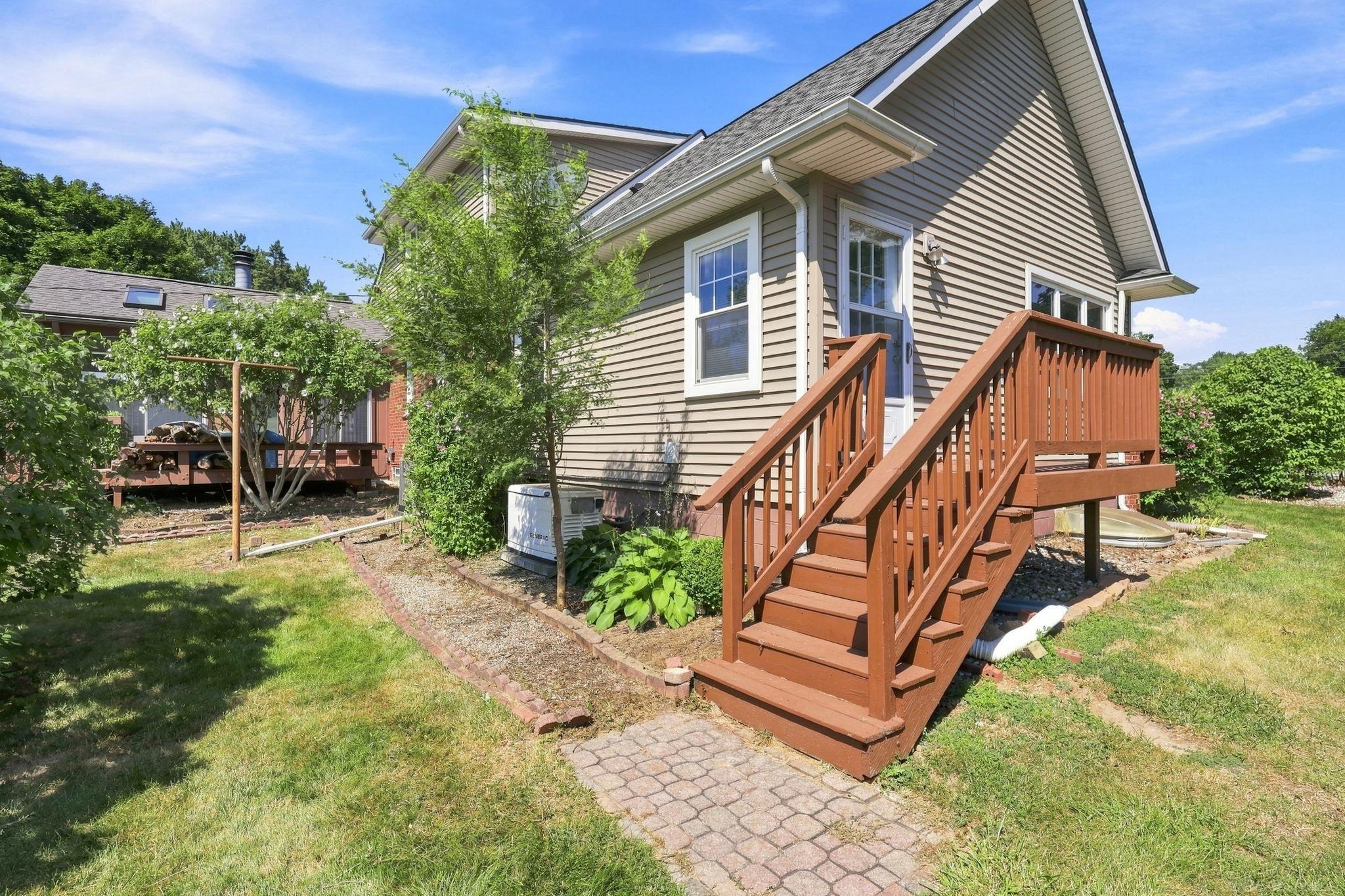 main property photo 43
