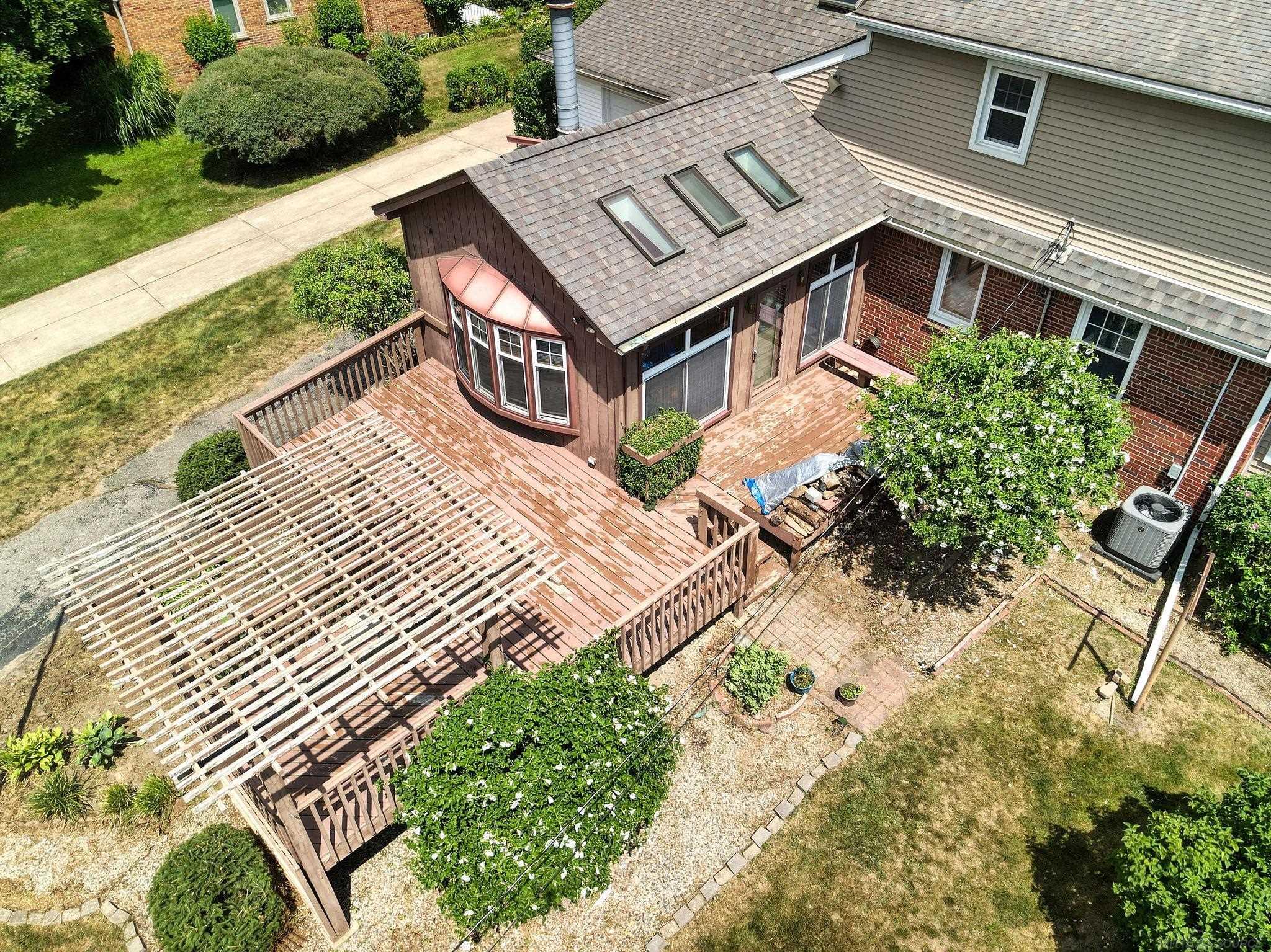 main property photo 47