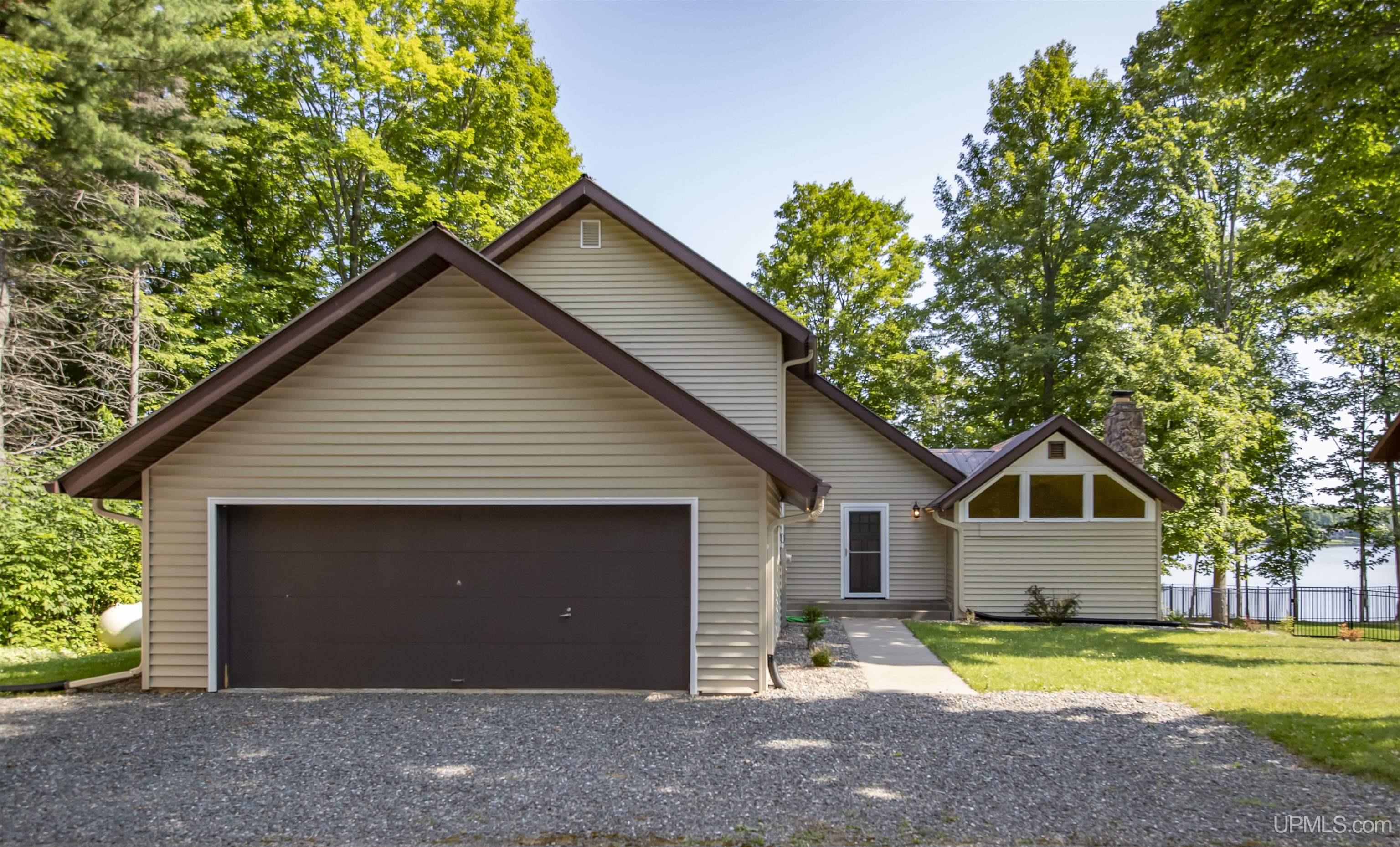 main property photo 59