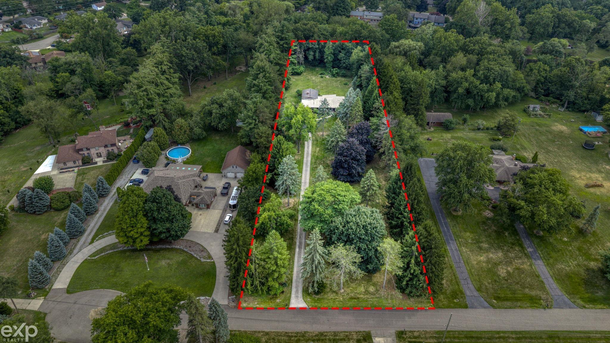 main property photo 11