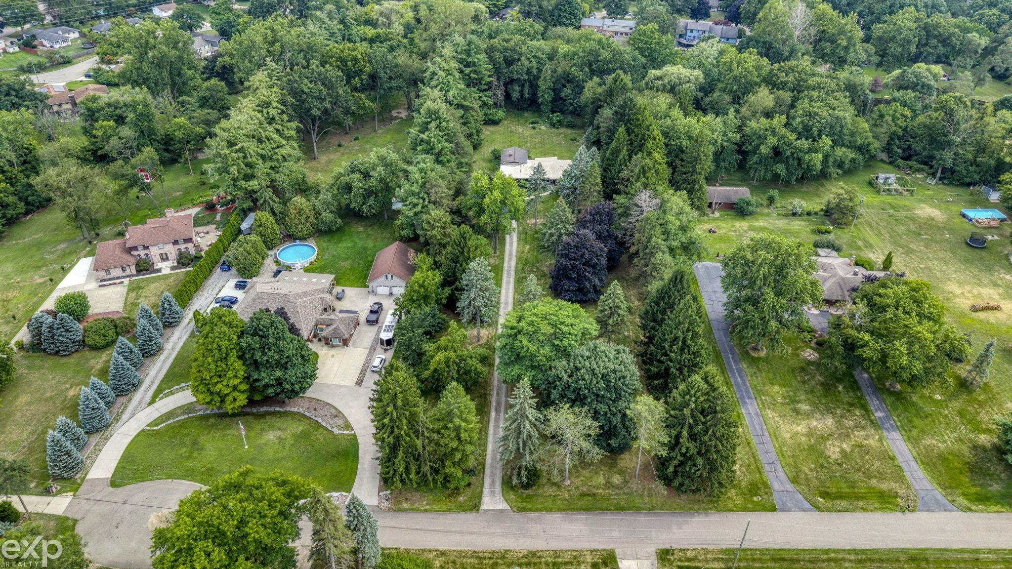 main property photo 12