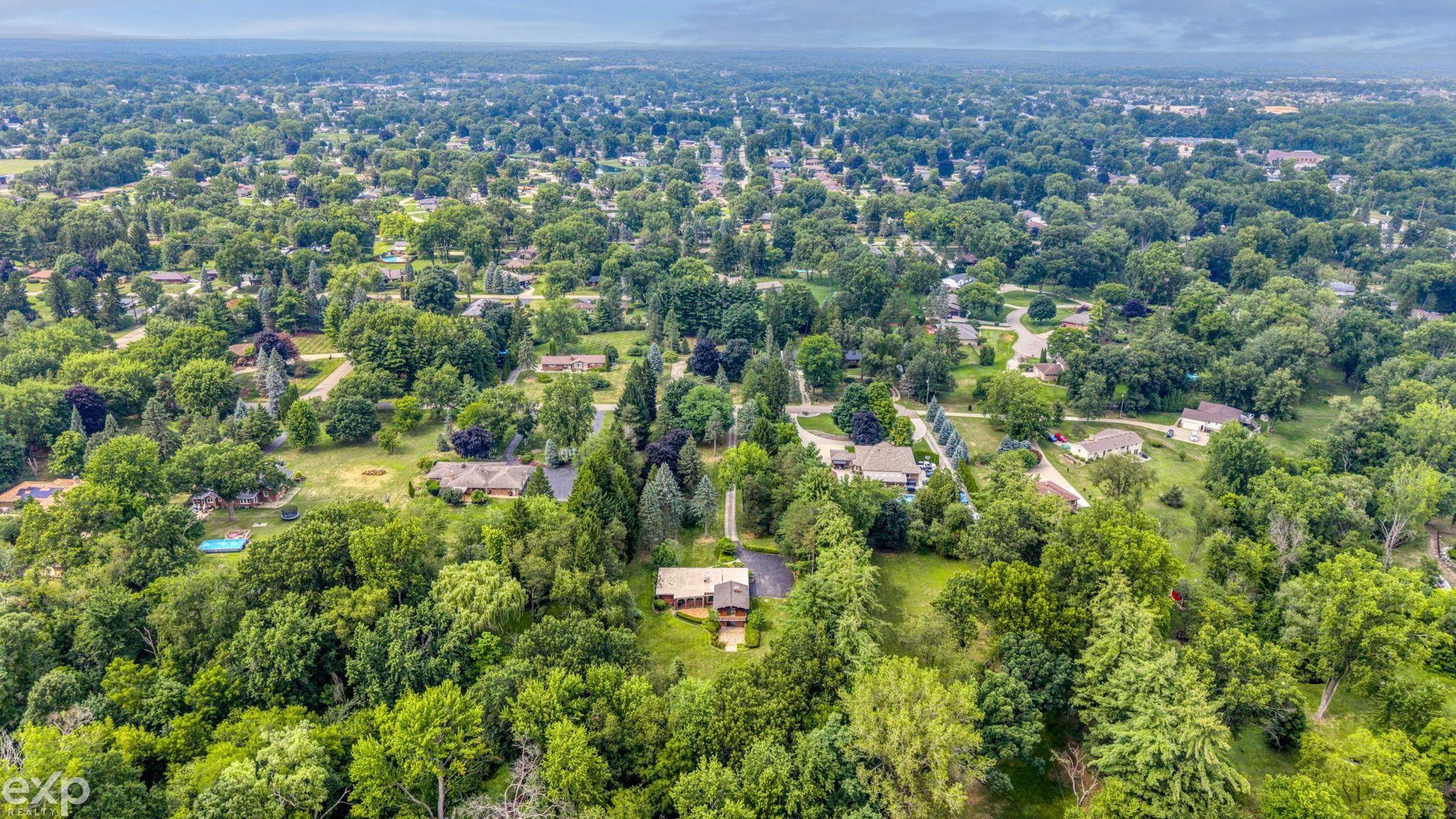 main property photo 13