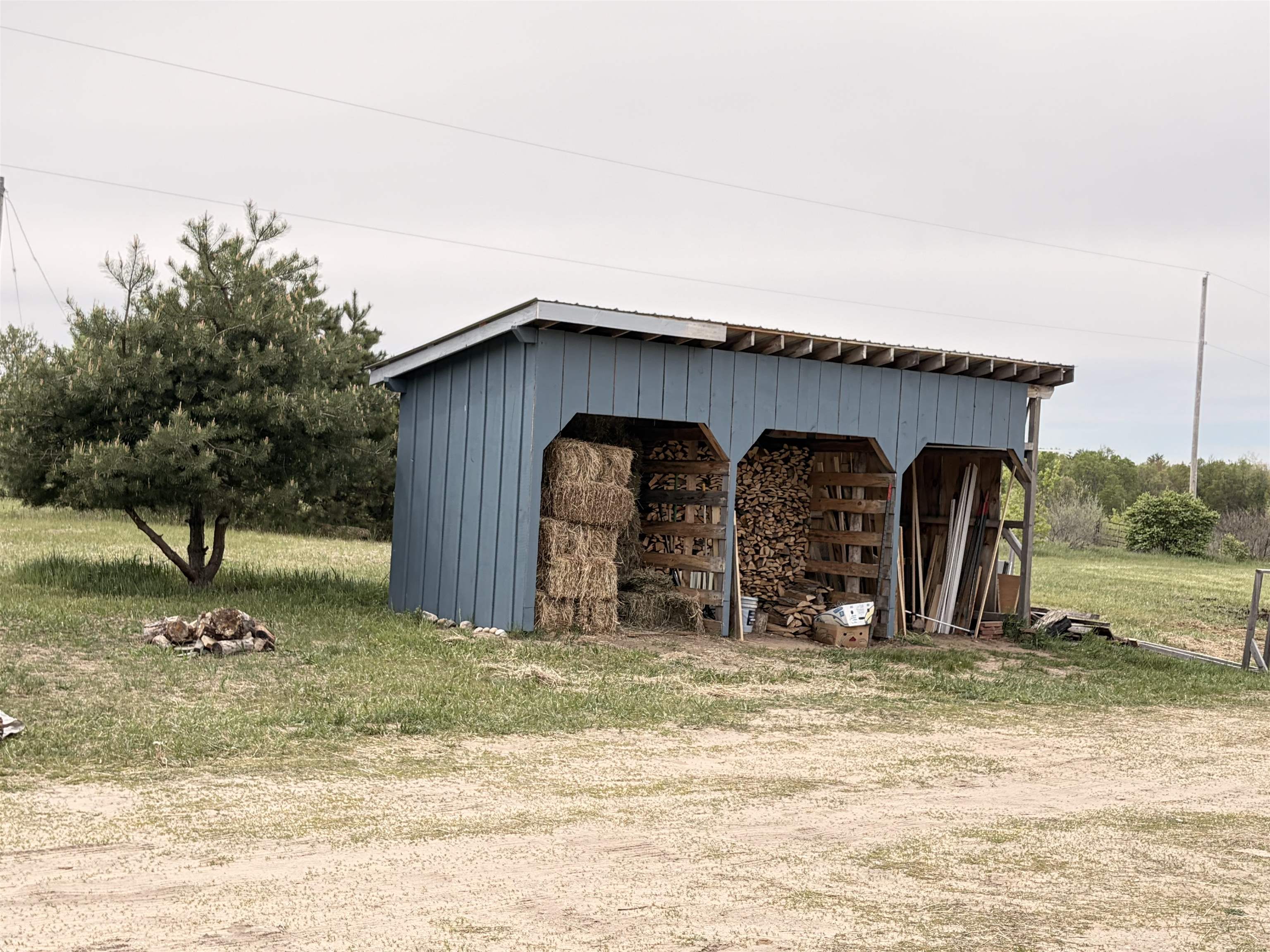 main property photo 38
