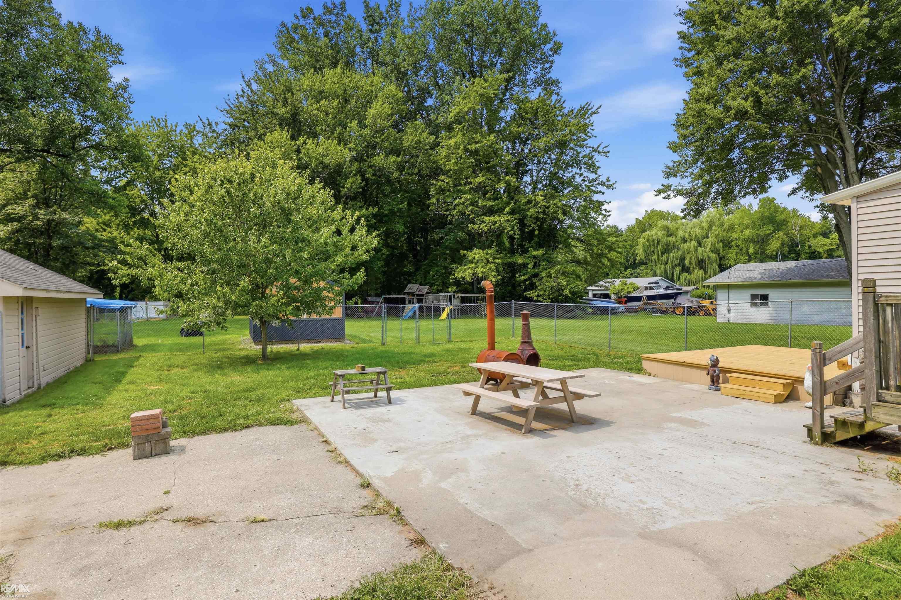 main property photo 26