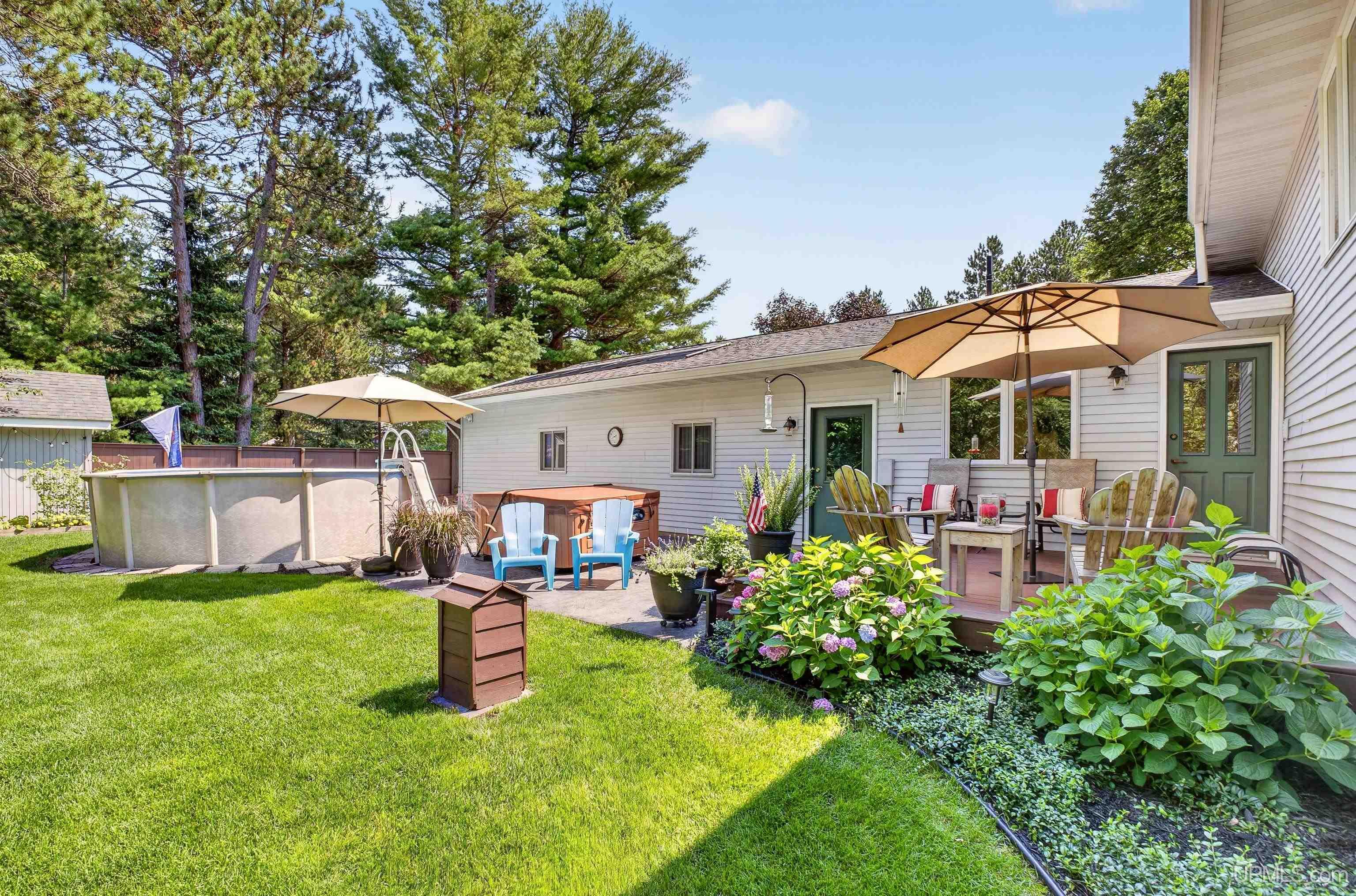 main property photo 40