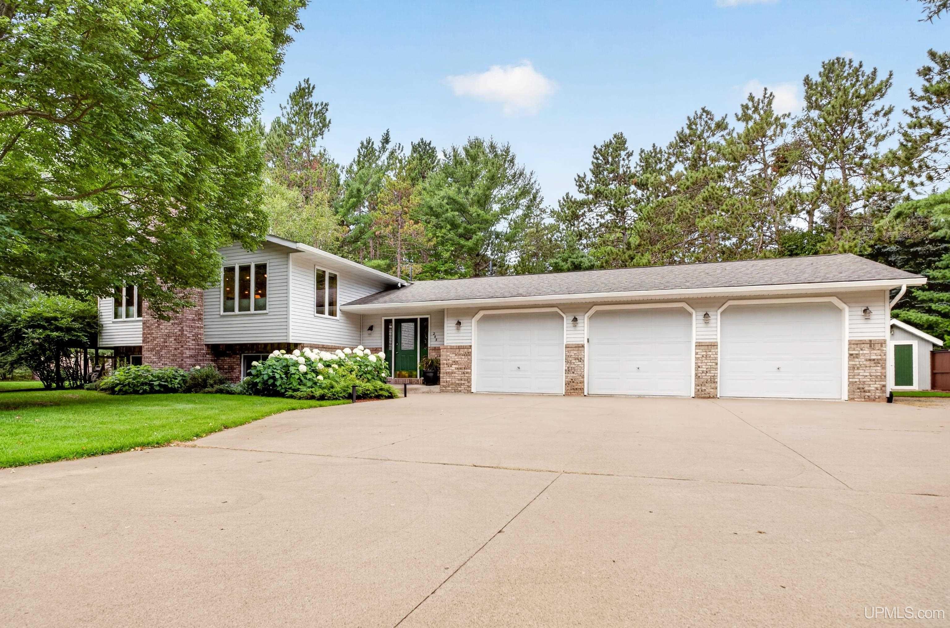 main property photo 54