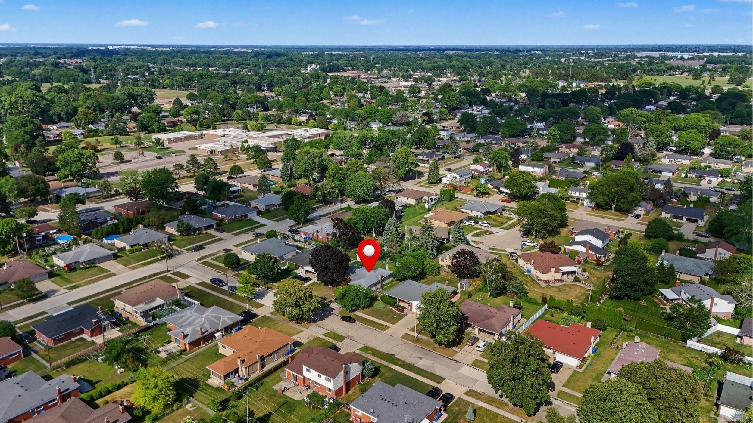 main property photo 12