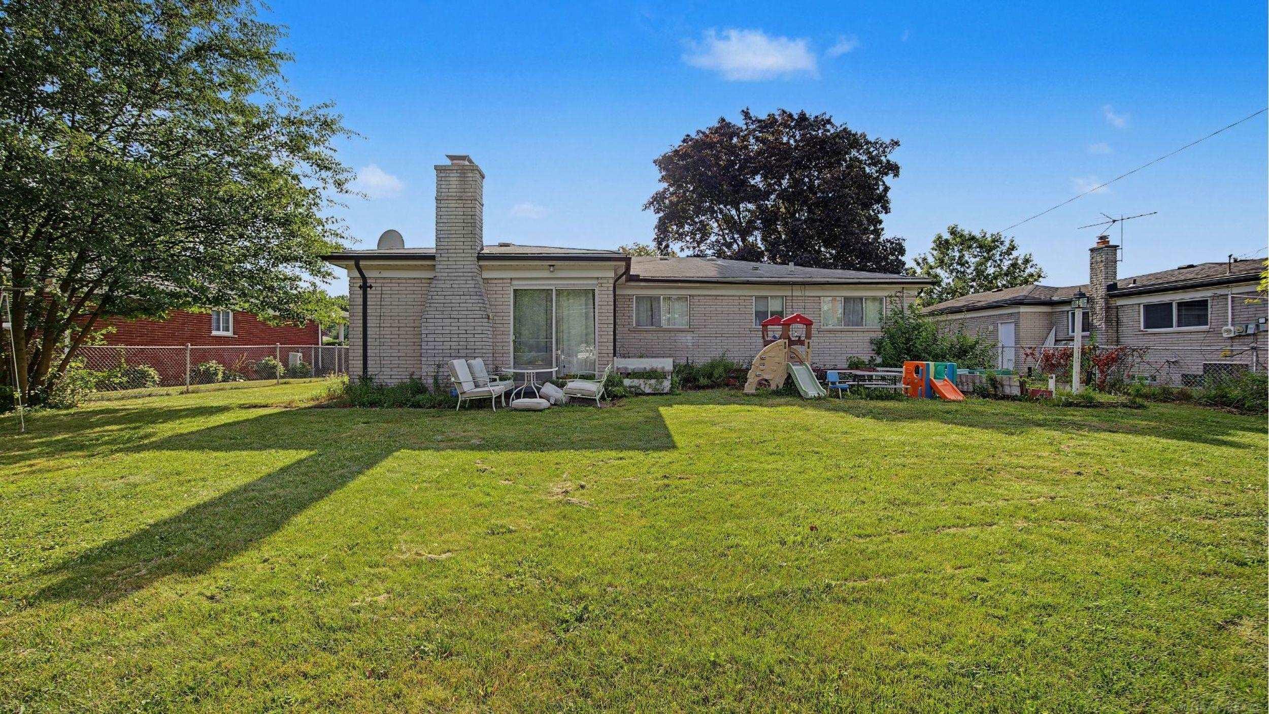 main property photo 51