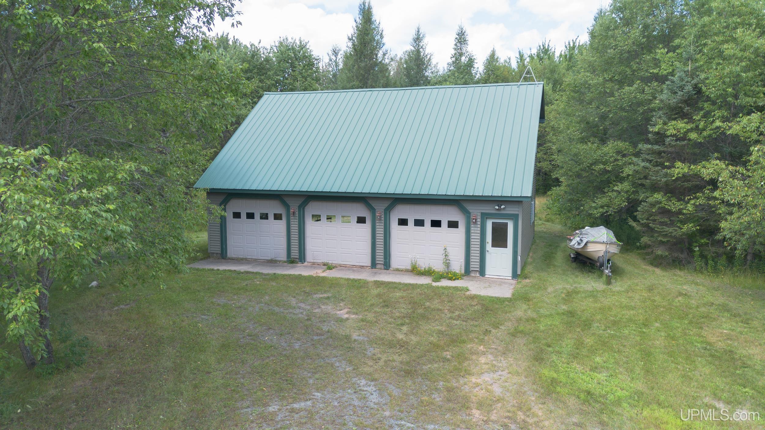 main property photo 51