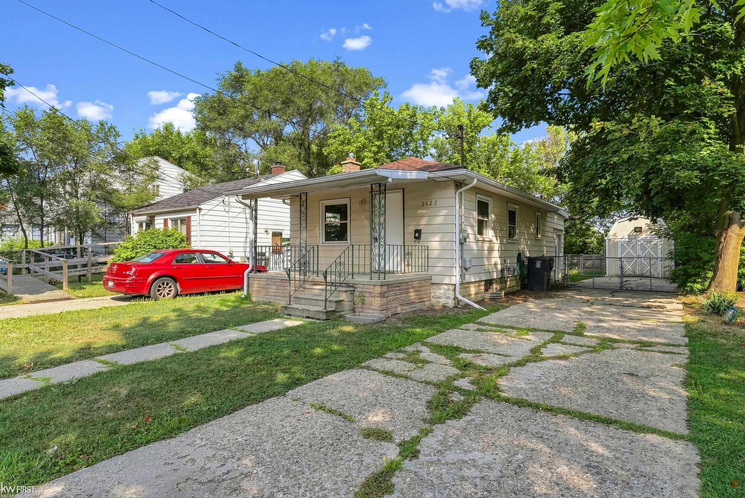 main property photo 2