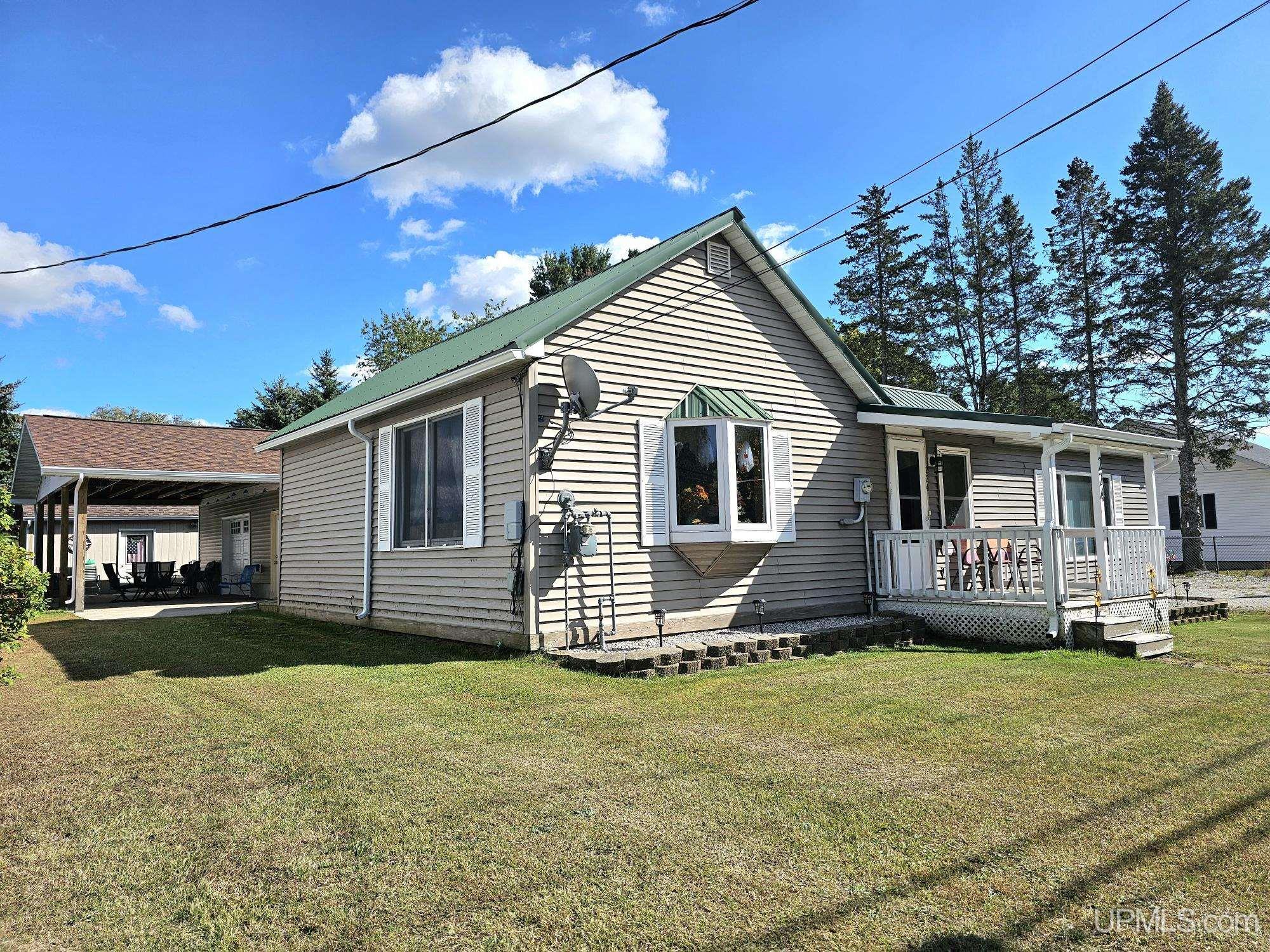 main property photo 38