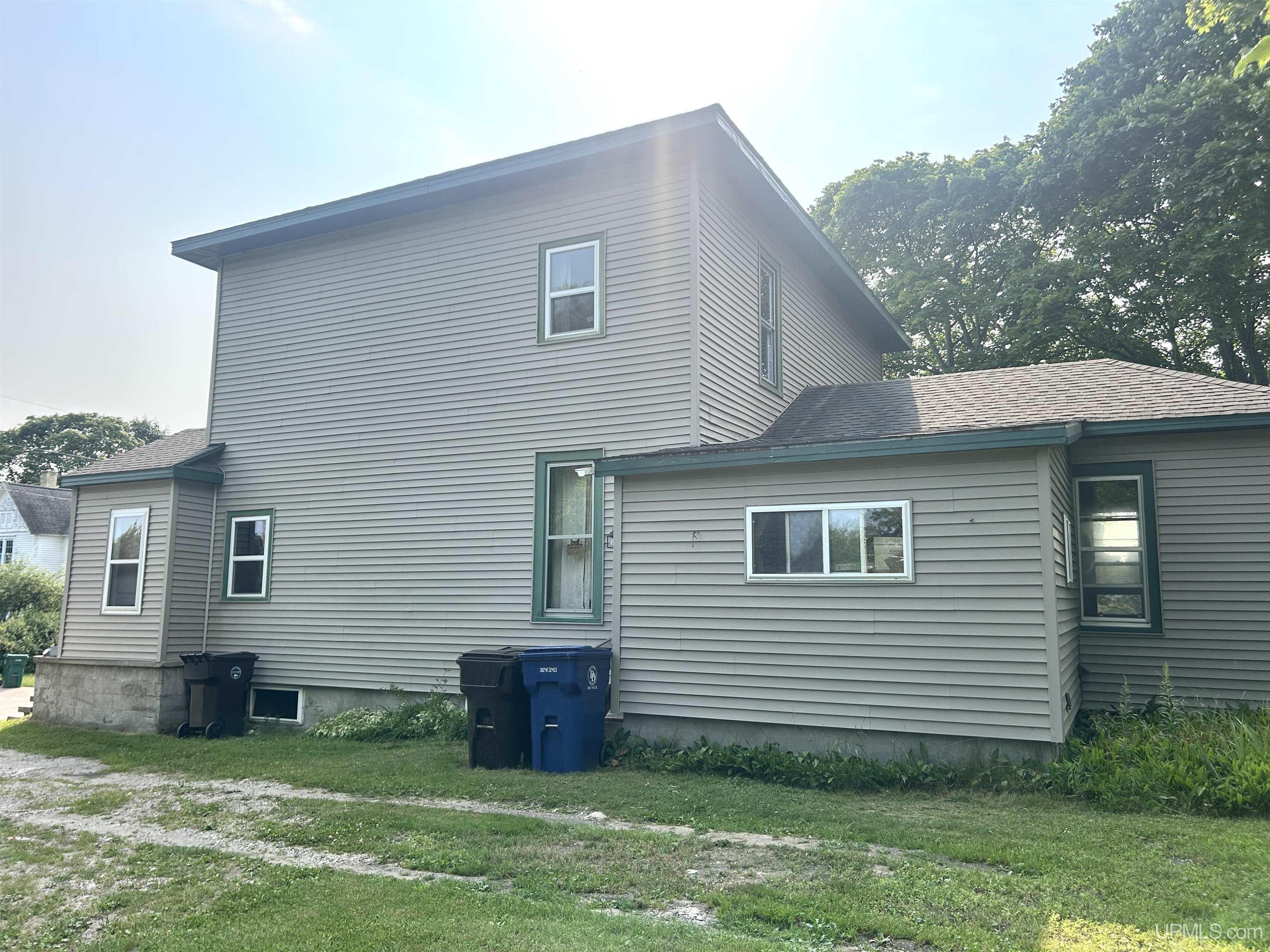 main property photo 45