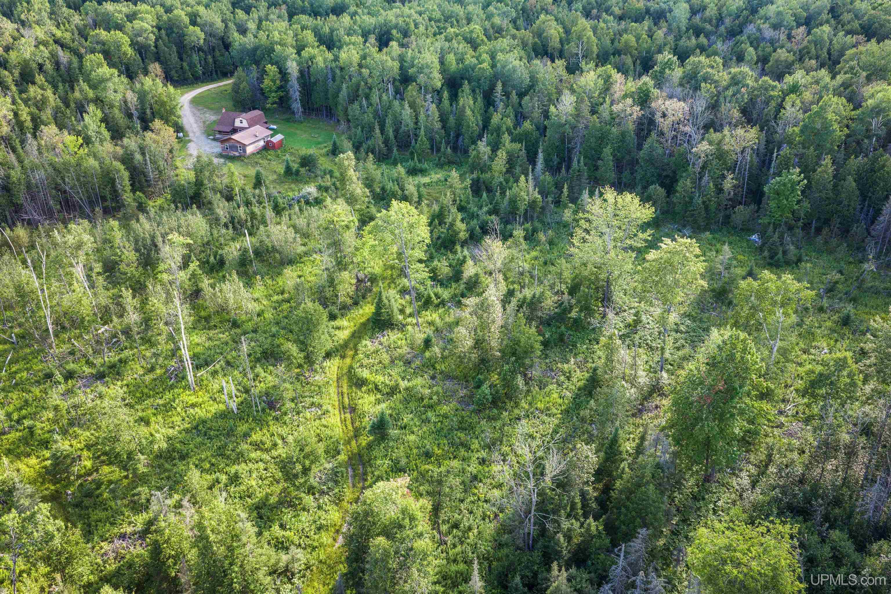 main property photo 18