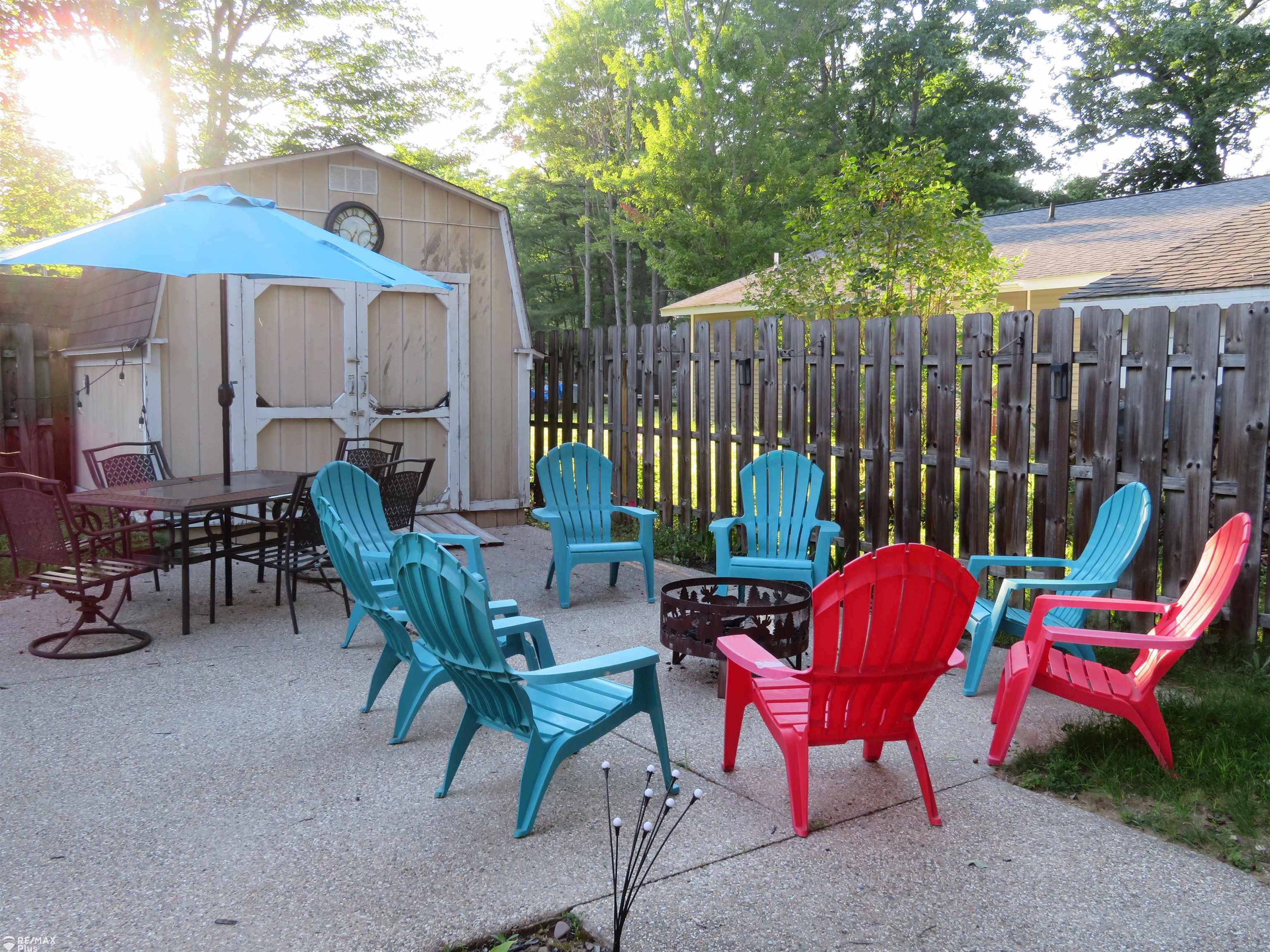 main property photo 23