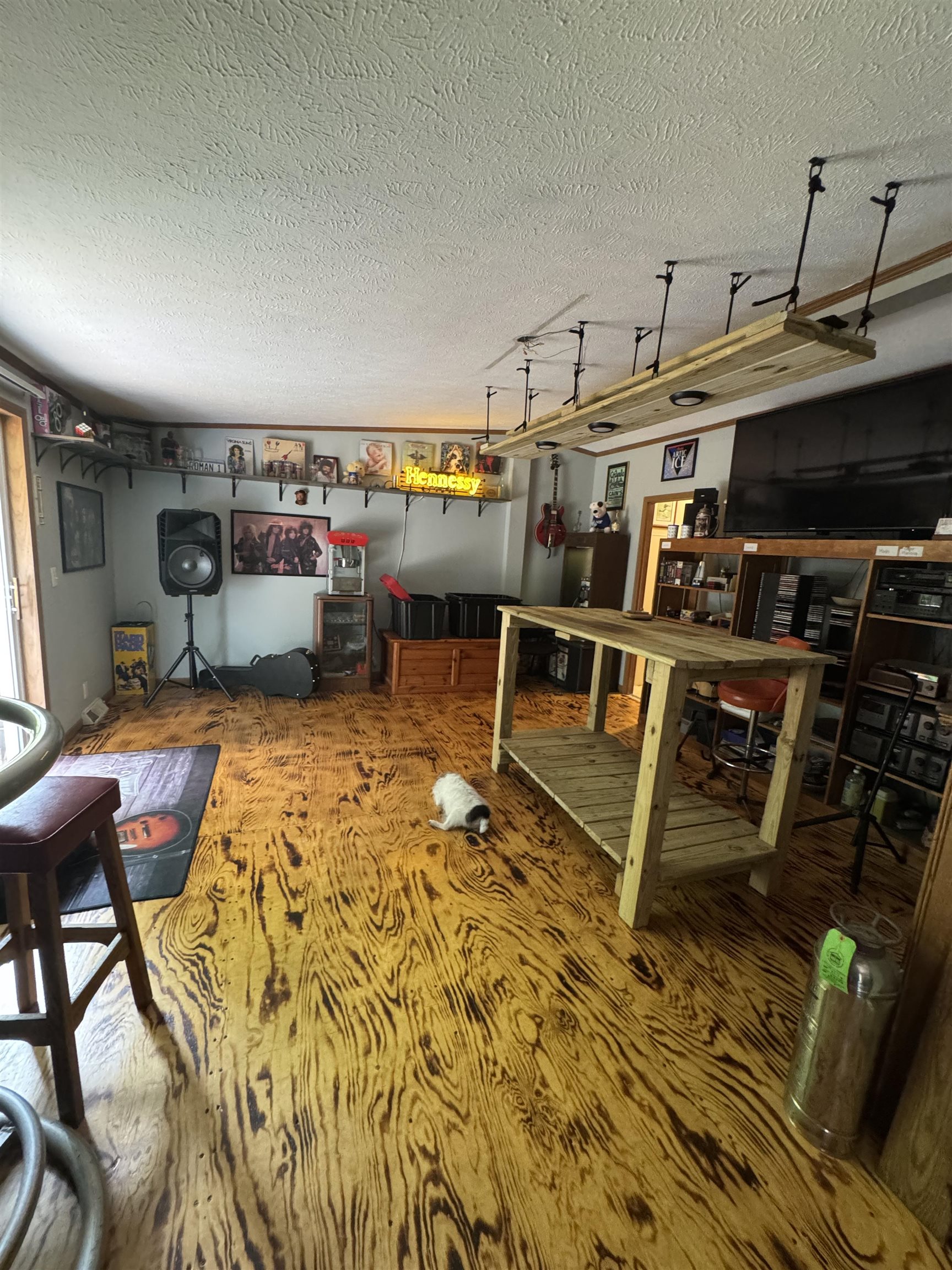 main property photo 7
