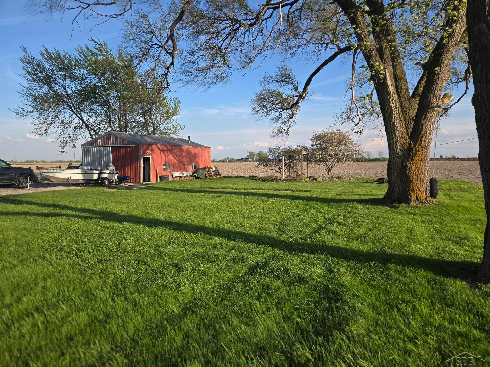 main property photo 6